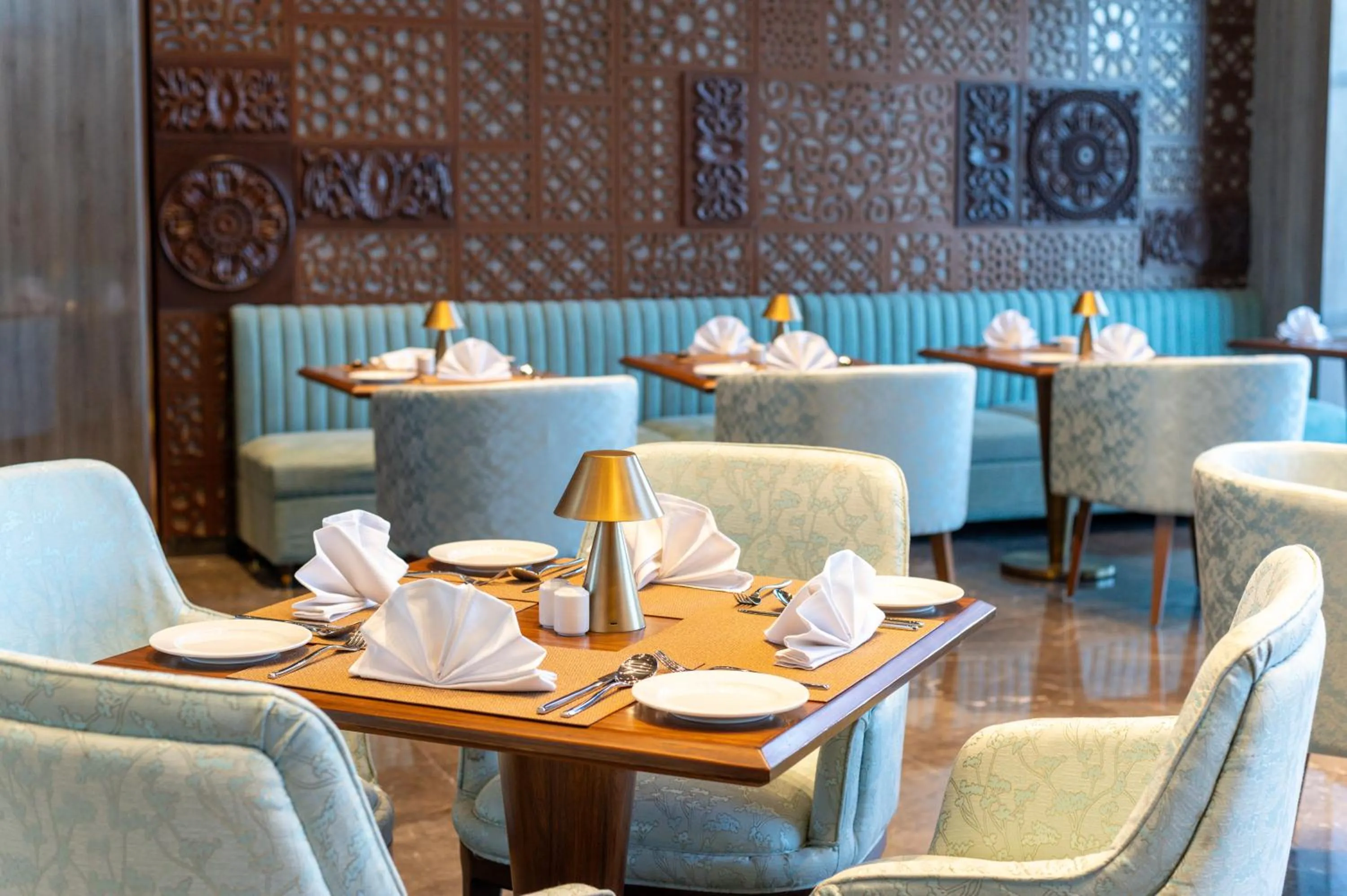 Restaurant/places to eat in dusitD2 Fagu, Shimla