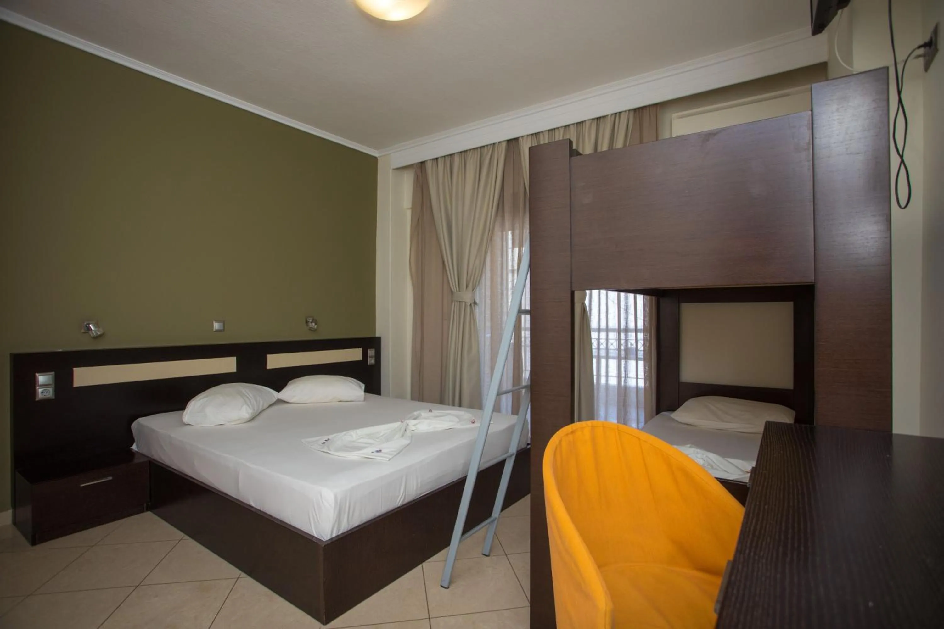 Bed in Villa Amalia Sun Beach