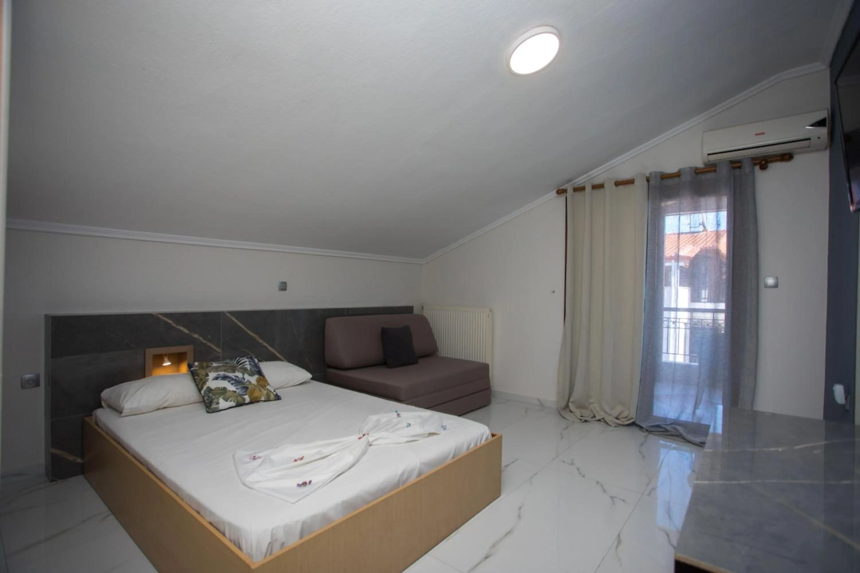 Bed in Villa Amalia Sun Beach