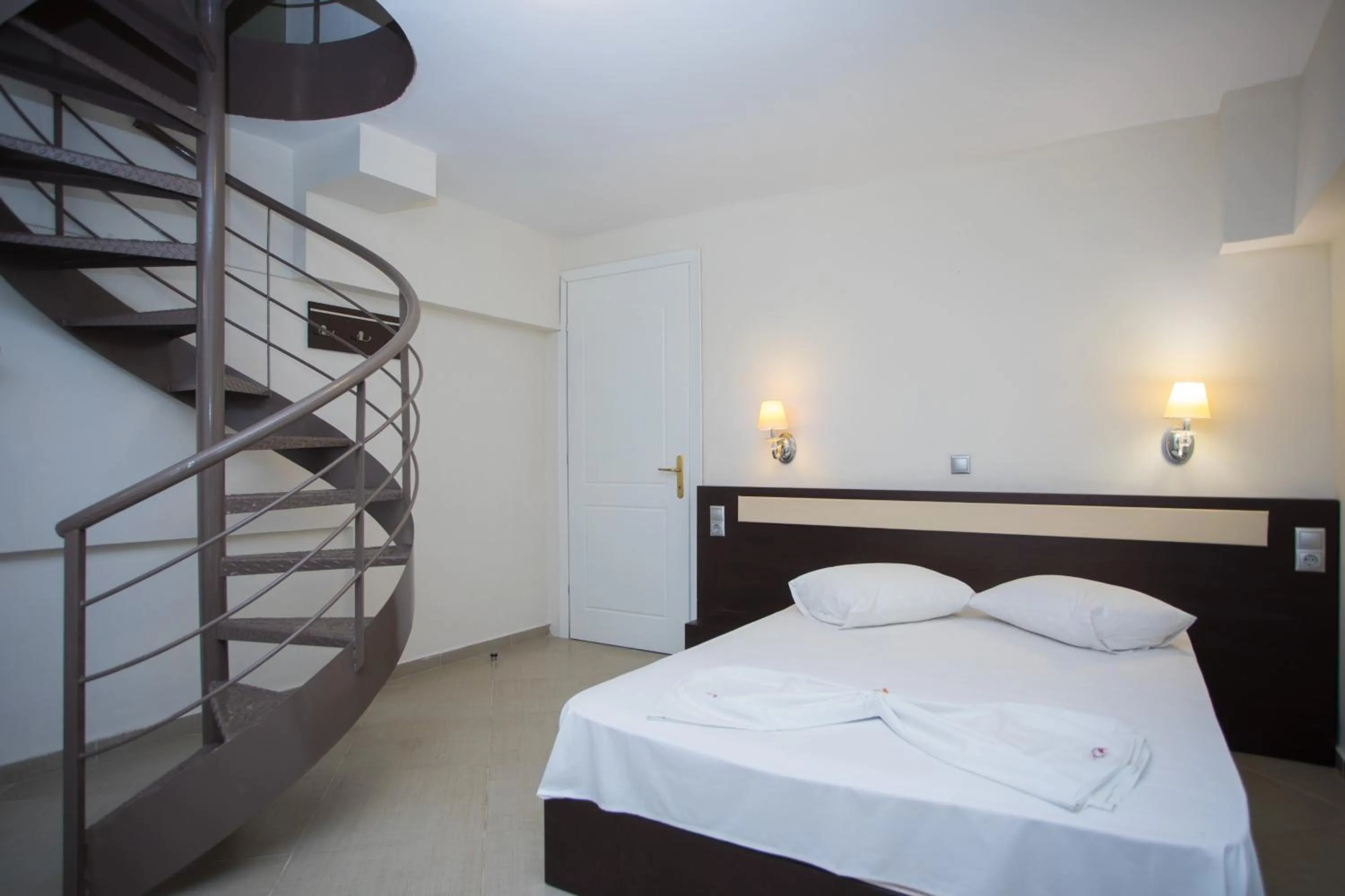 Bed in Villa Amalia Sun Beach