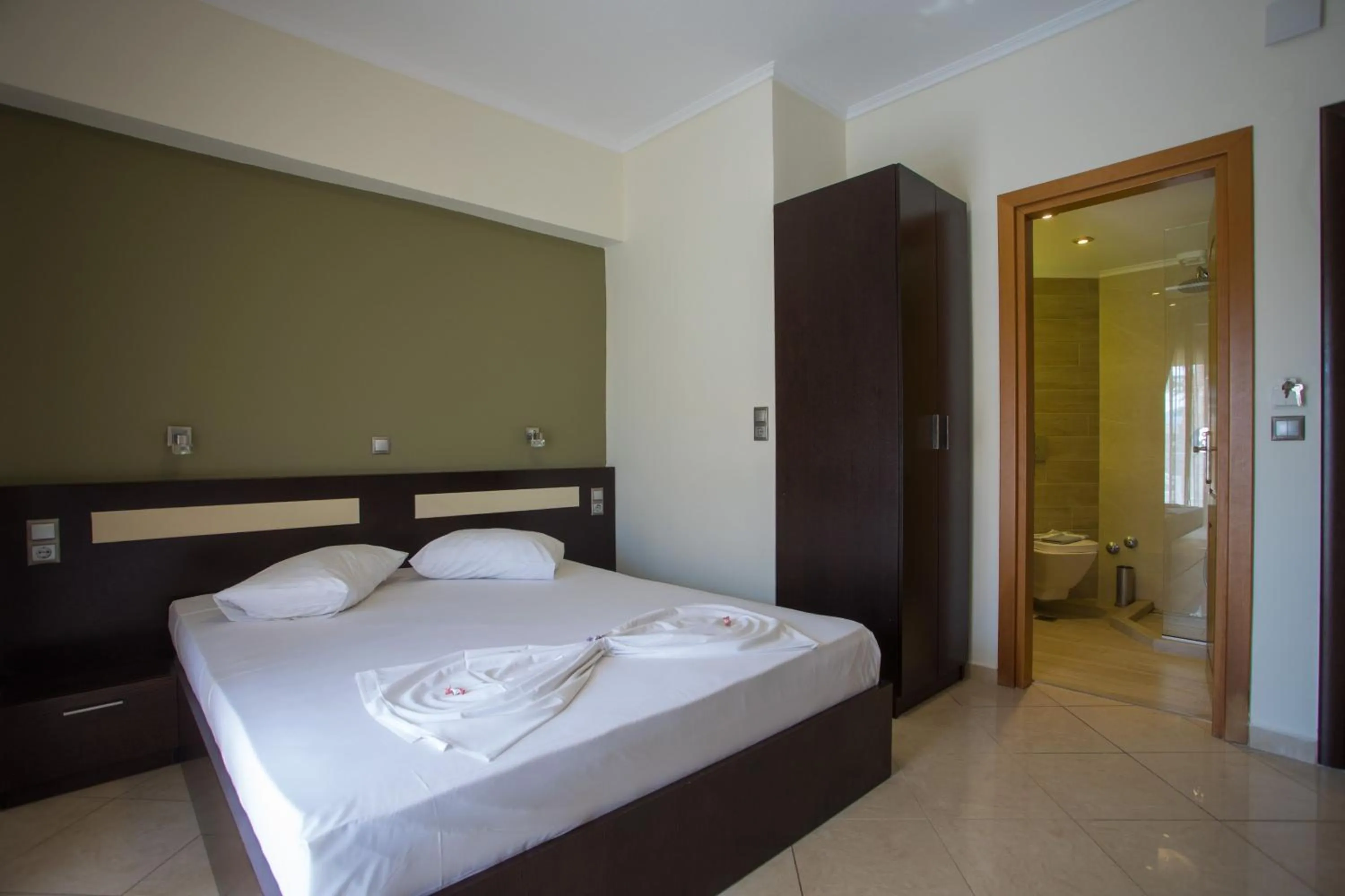 Toilet, Bed in Villa Amalia Sun Beach