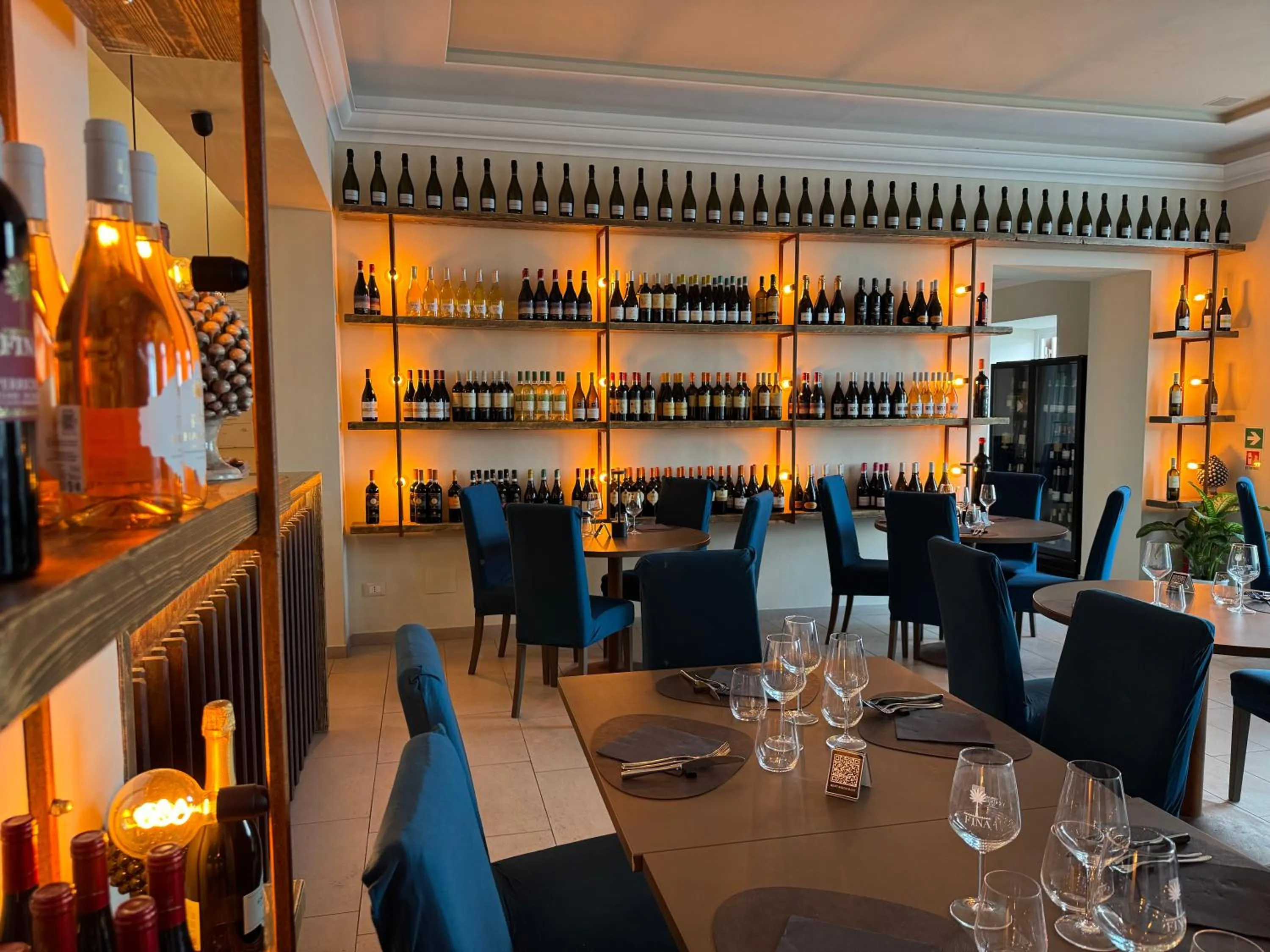 Restaurant/places to eat in Central Gallery Rooms- Palazzo D'Ali' Staiti XIX