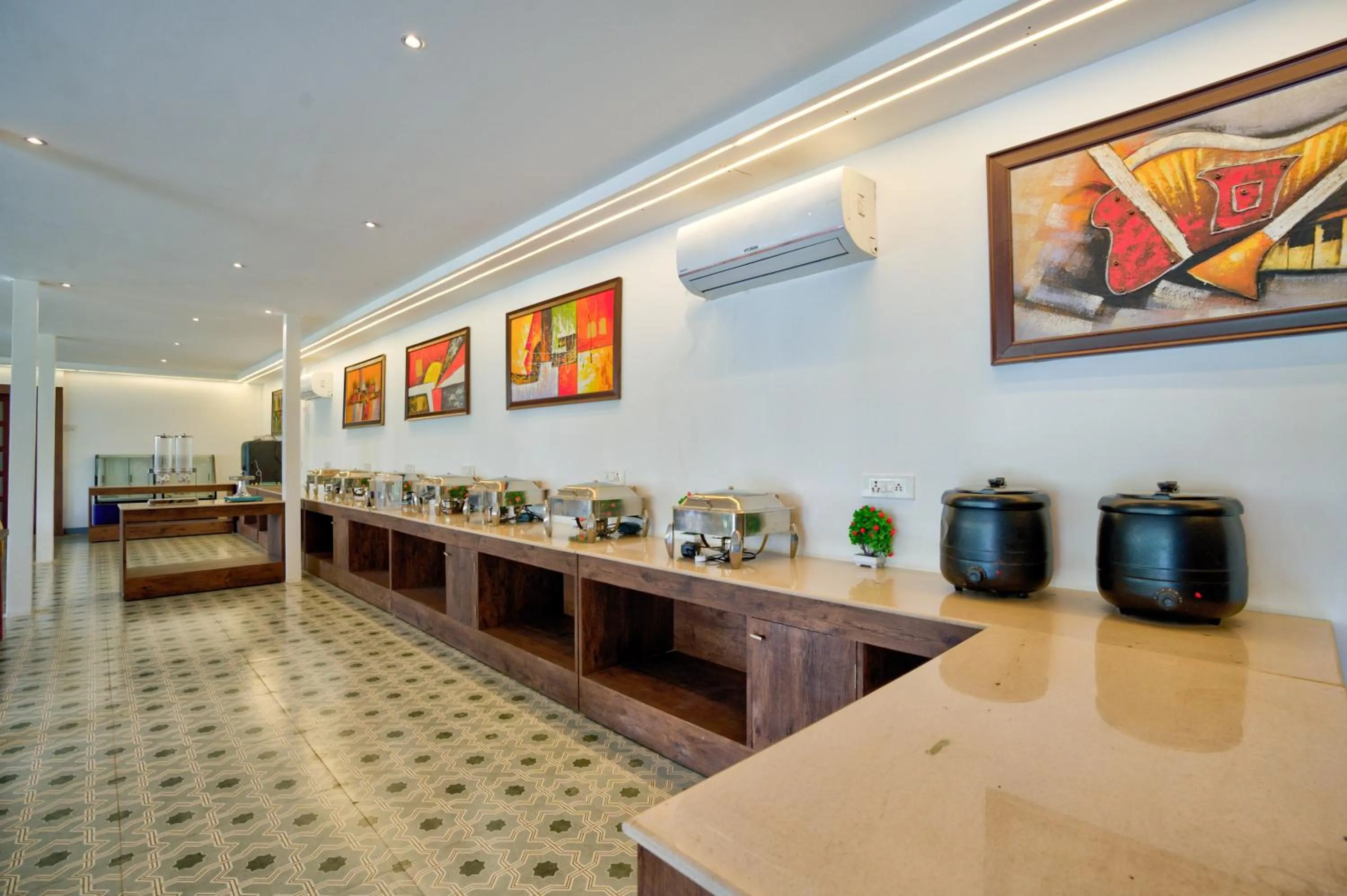 Restaurant/places to eat in Raya Resorts