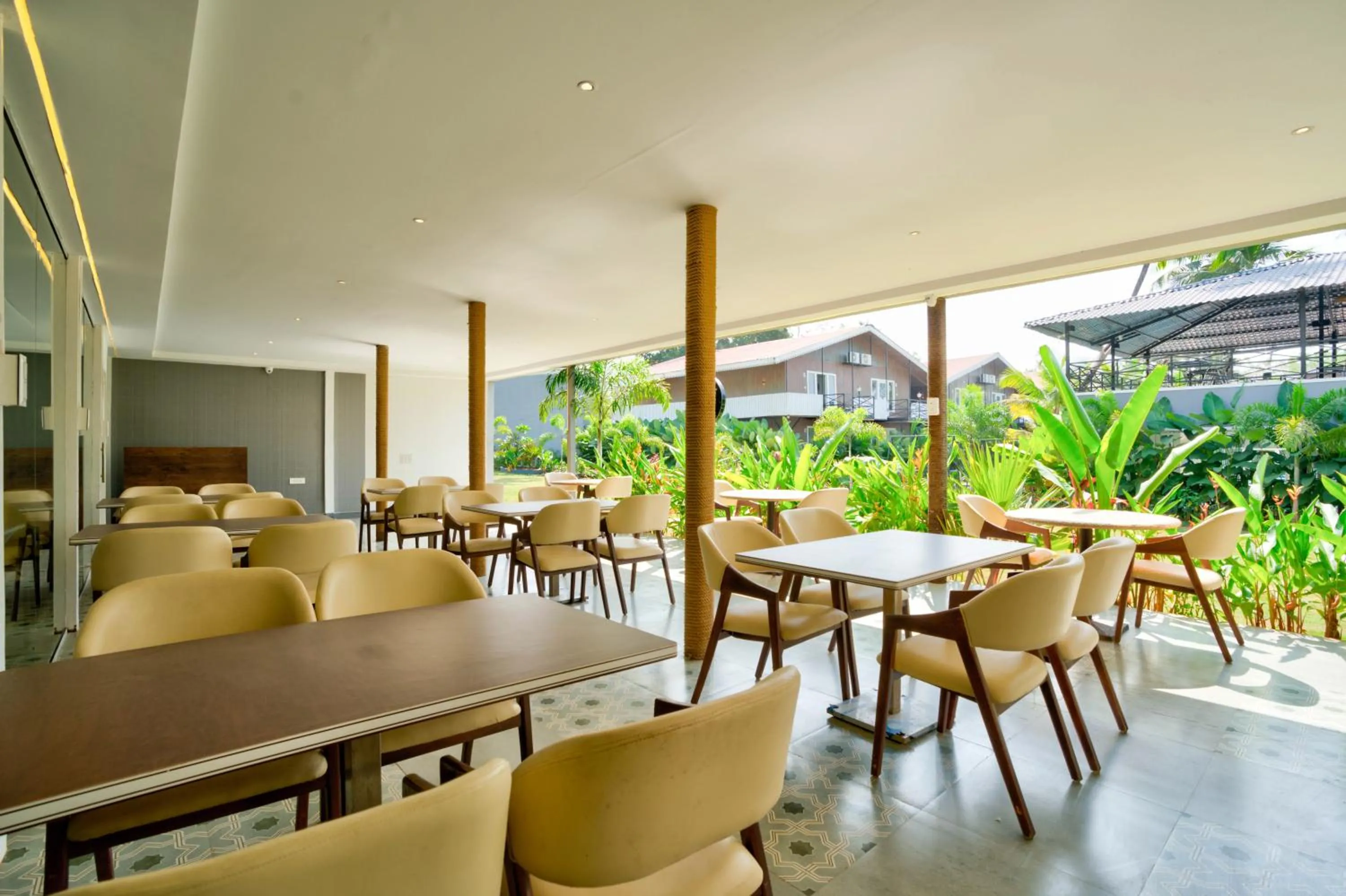 Restaurant/places to eat in Raya Resorts