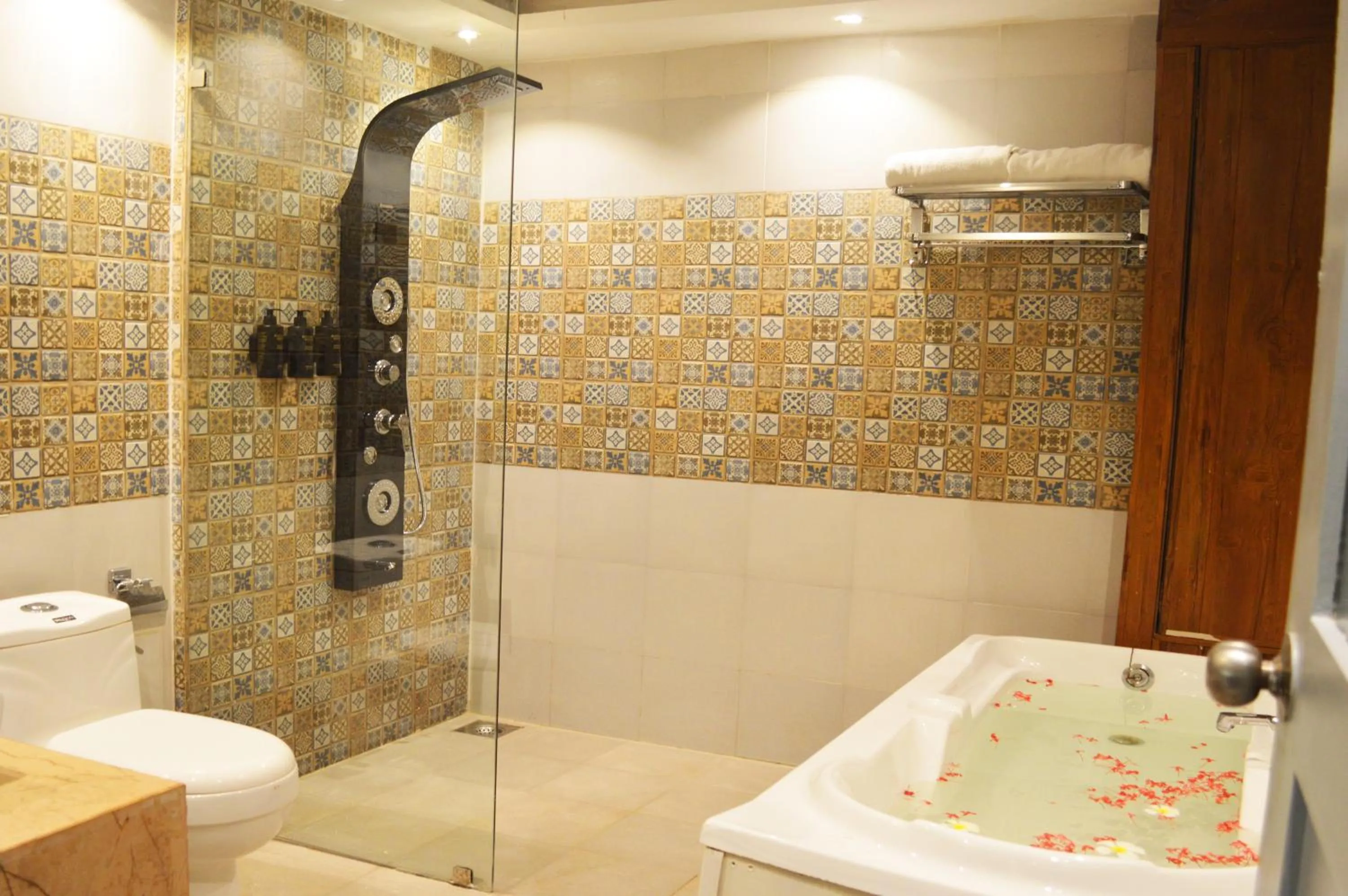 Shower in Raya Resorts