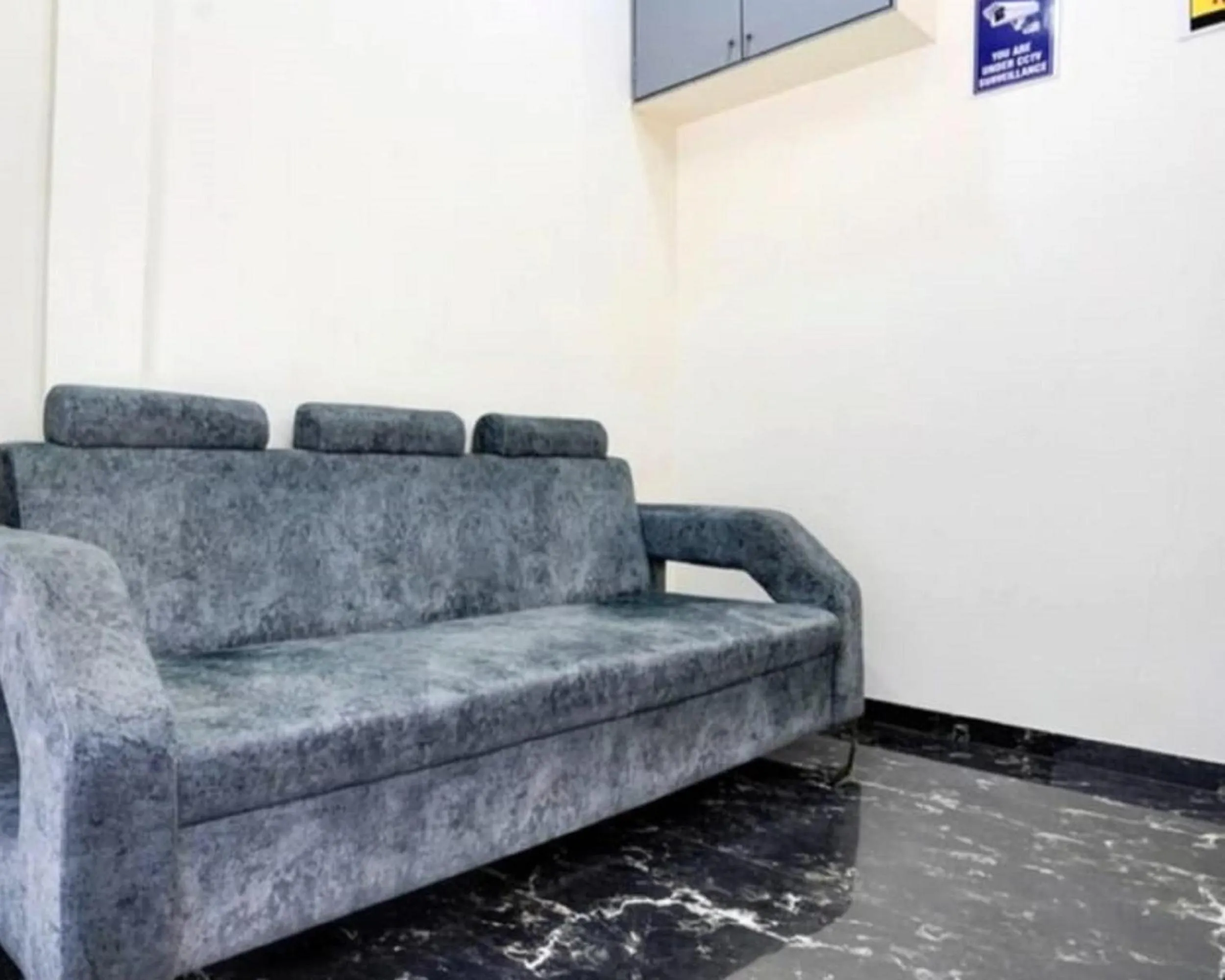 Seating area in Hotel Golden Sands Inn Aslpha