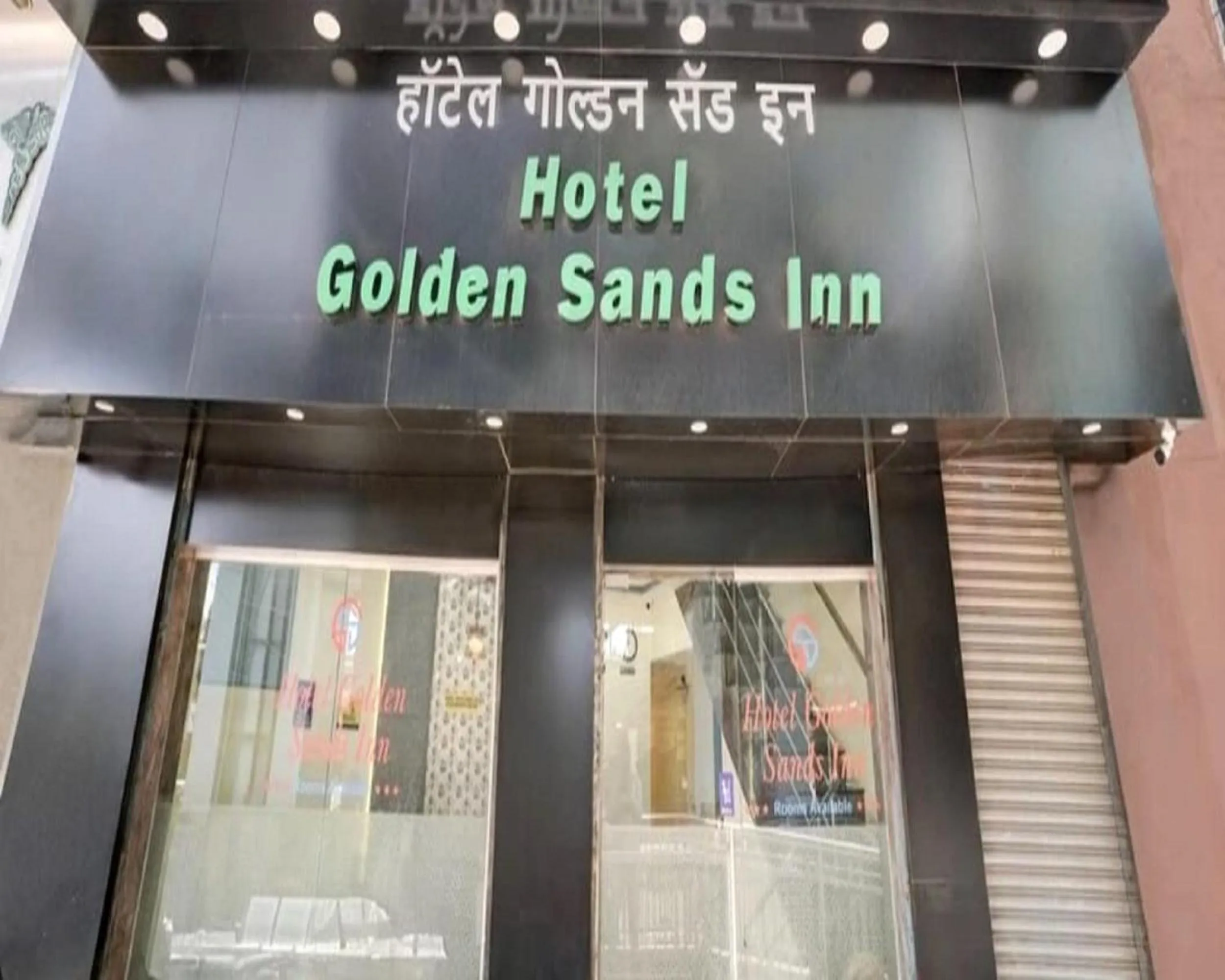 Property building in Hotel Golden Sands Inn Aslpha