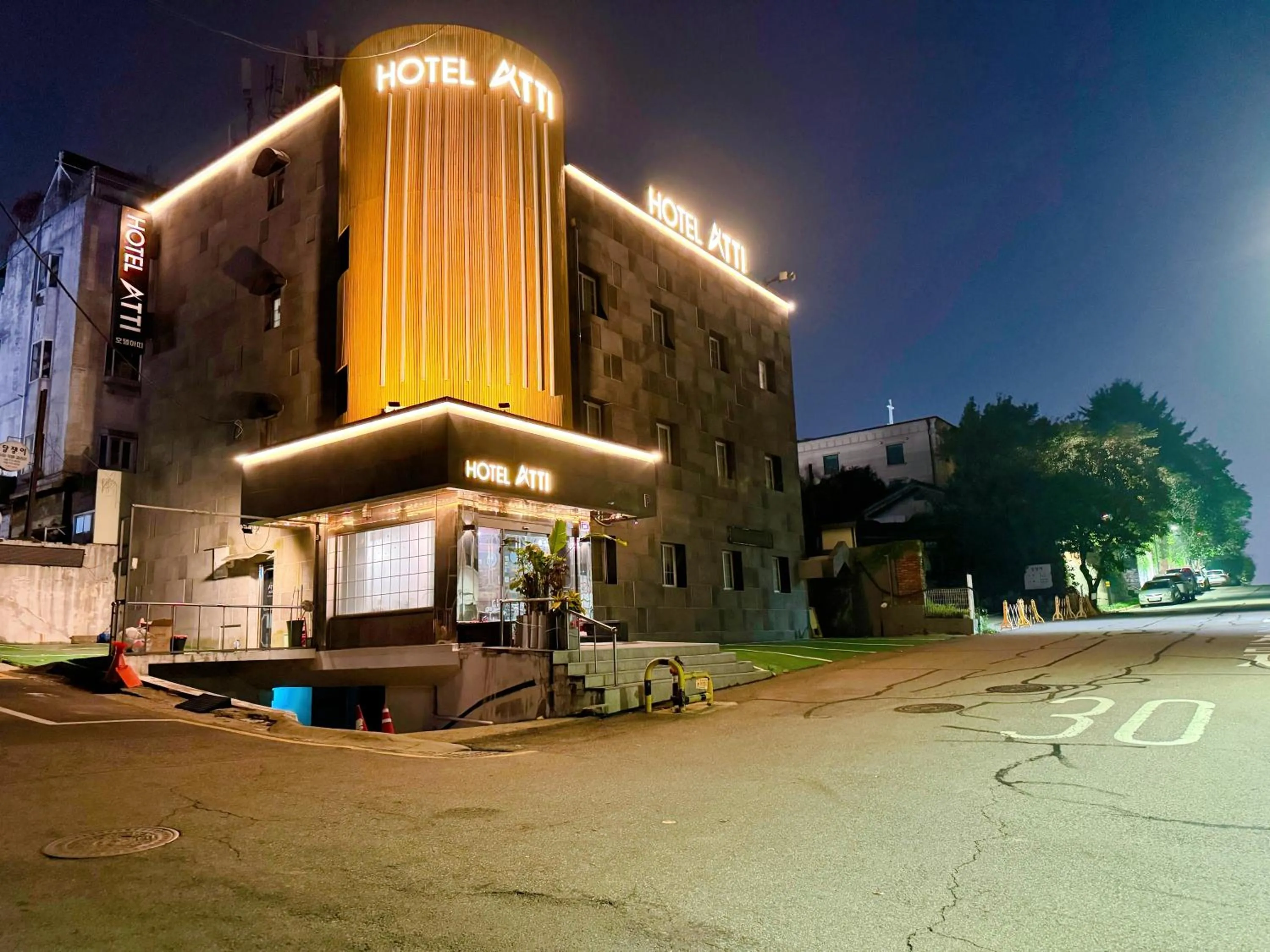 Property building in Hotel Atti