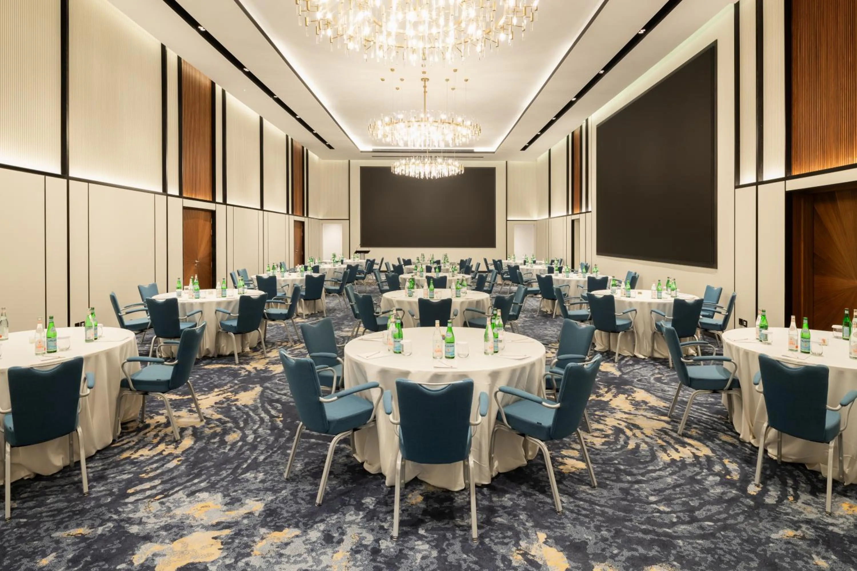 Meeting/conference room in Park Inn by Radisson Hotel & Apartments Kuwait
