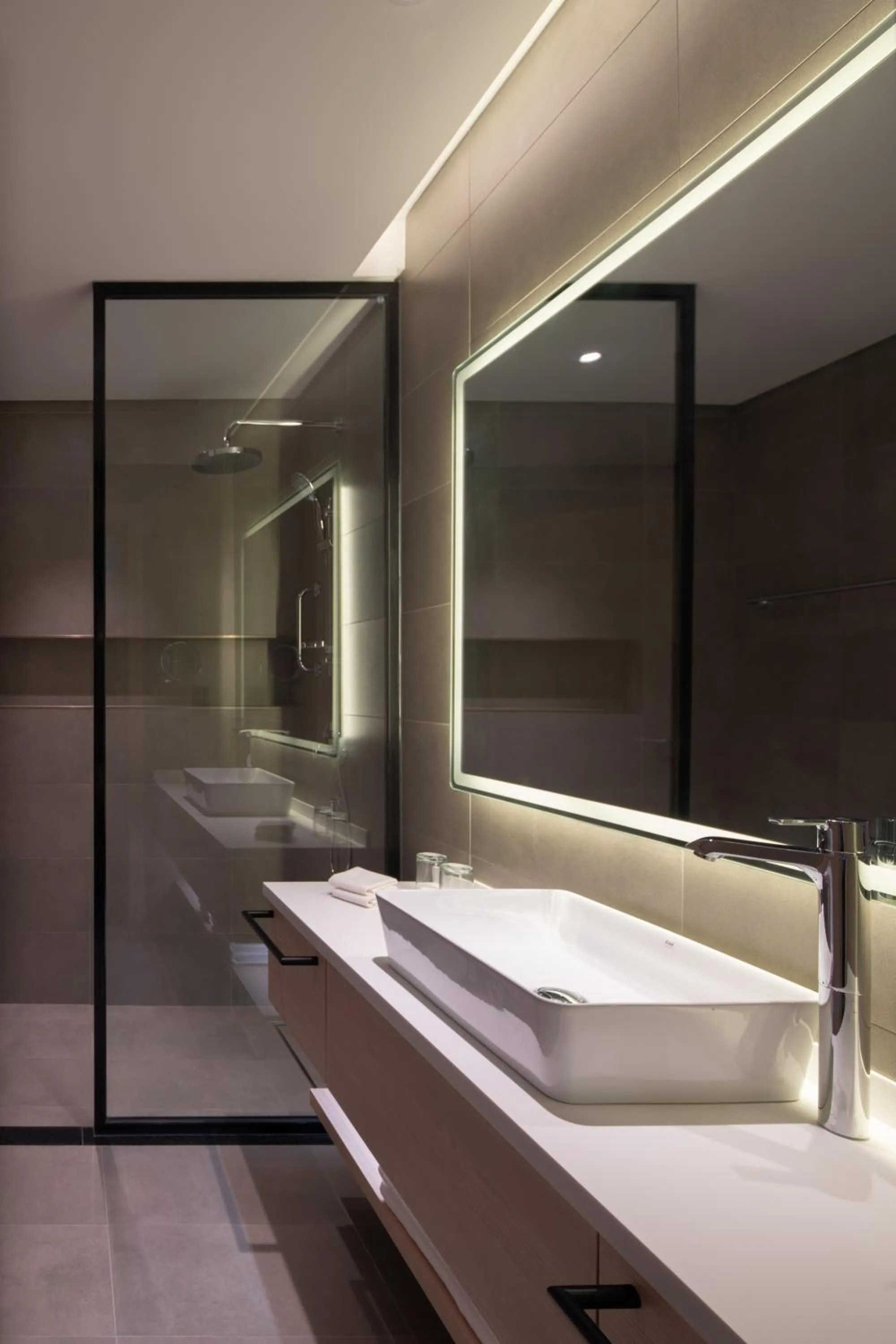 Bathroom in Park Inn by Radisson Hotel & Apartments Kuwait