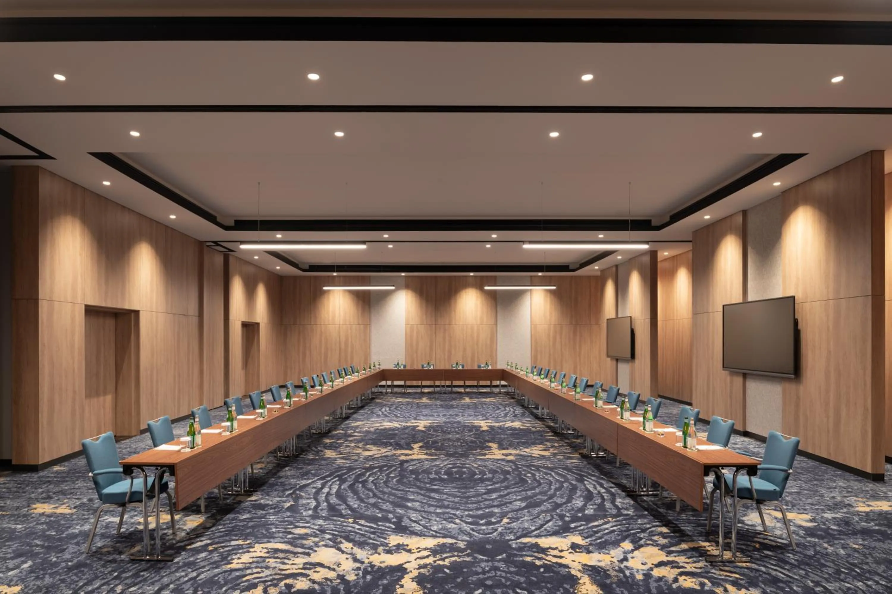 Meeting/conference room in Park Inn by Radisson Hotel & Apartments Kuwait