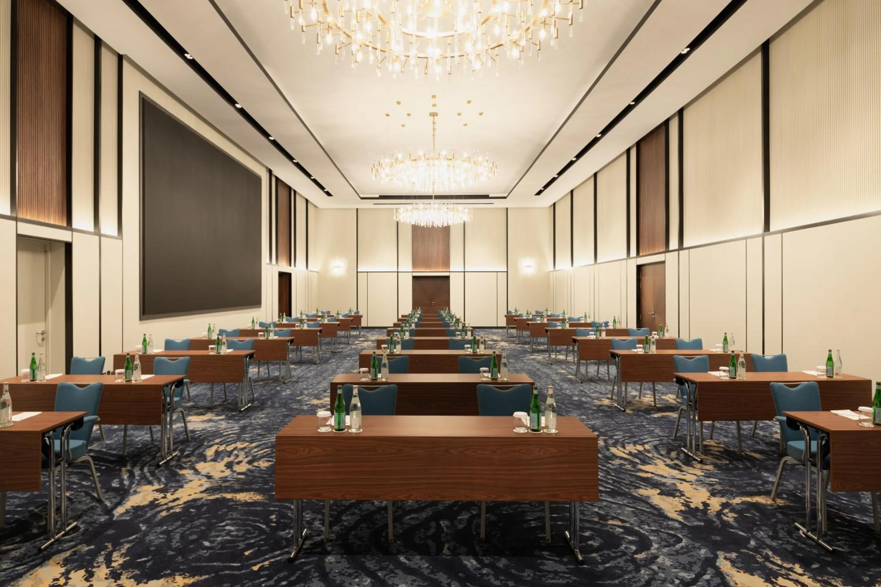 Meeting/conference room in Park Inn by Radisson Hotel & Apartments Kuwait
