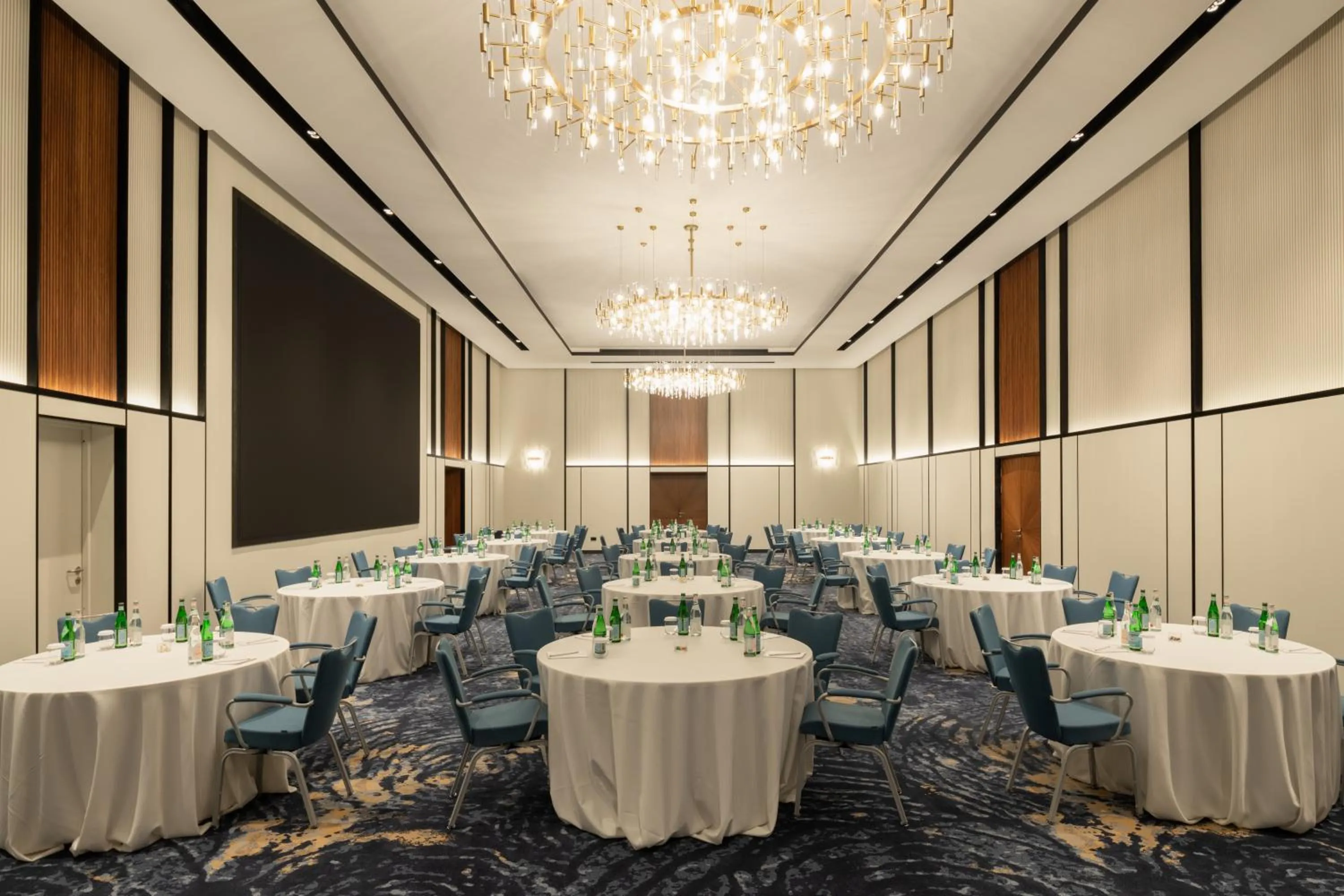 Meeting/conference room in Park Inn by Radisson Hotel & Apartments Kuwait