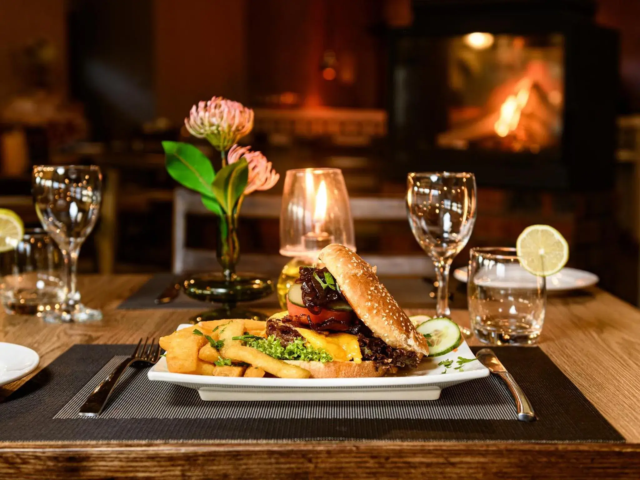 Restaurant/places to eat in Cayley Mountain Resort Restaurant/places to eat in Cayley Mountain Resort