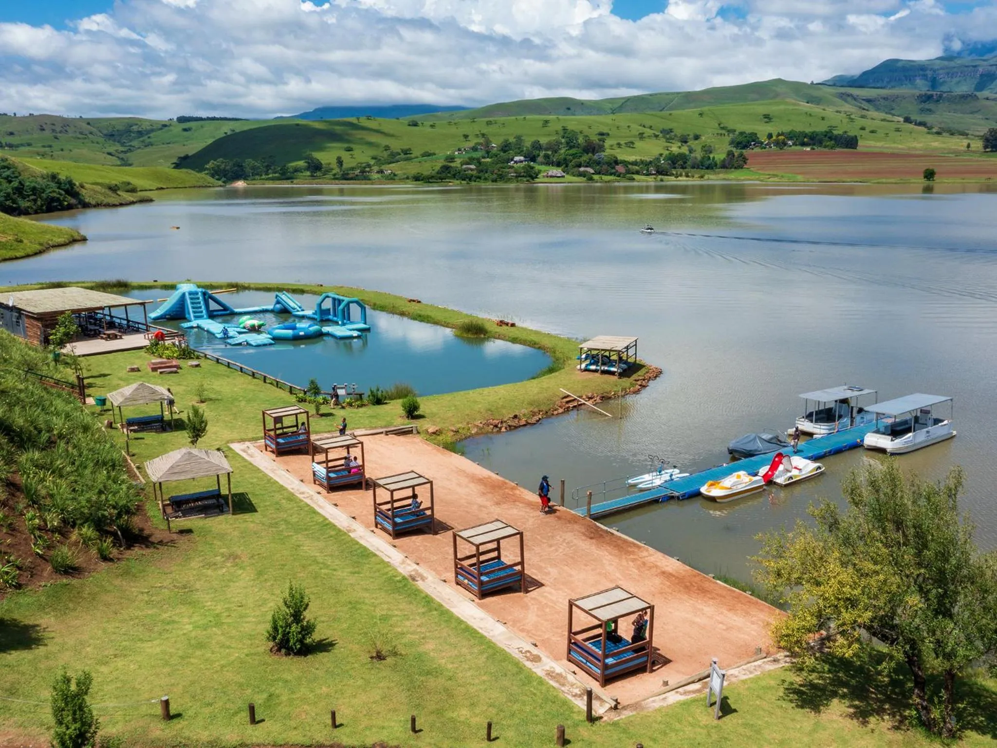 Beach in Cayley Mountain Resort