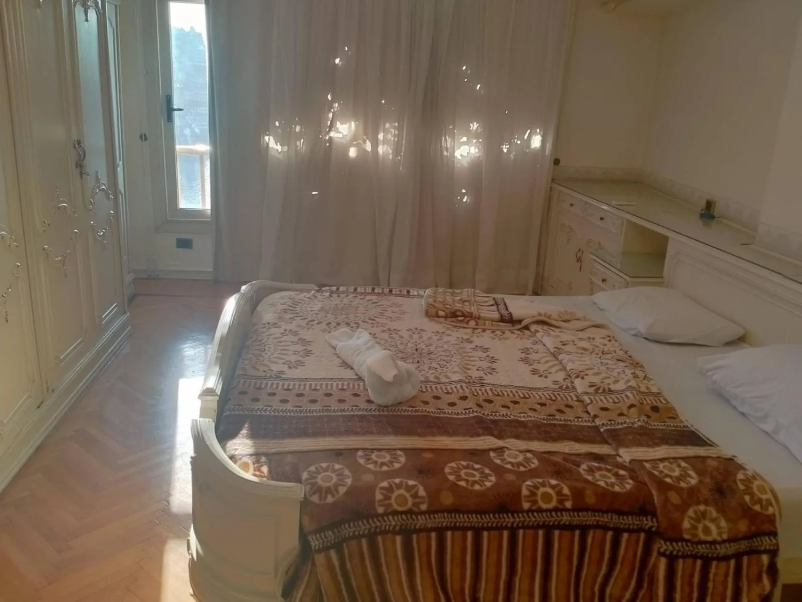 Bedroom, Bed in Nile sky hotel and suites