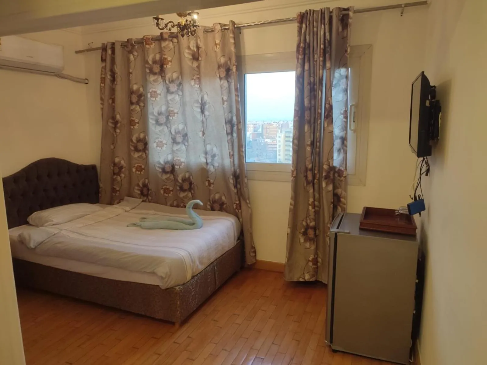 Bedroom, Bed in Nile sky hotel and suites