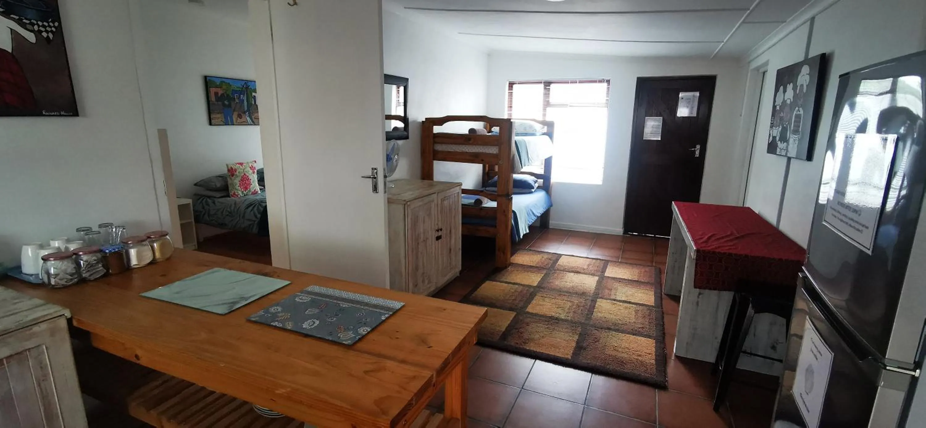 Family in Hermanus Backpackers & Budget Accommodation