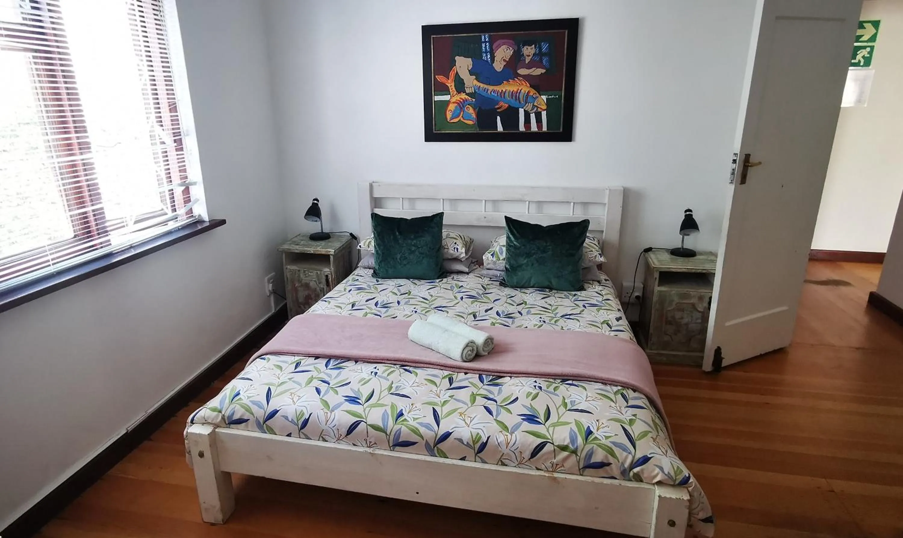 Bedroom, Bed in Hermanus Backpackers & Budget Accommodation