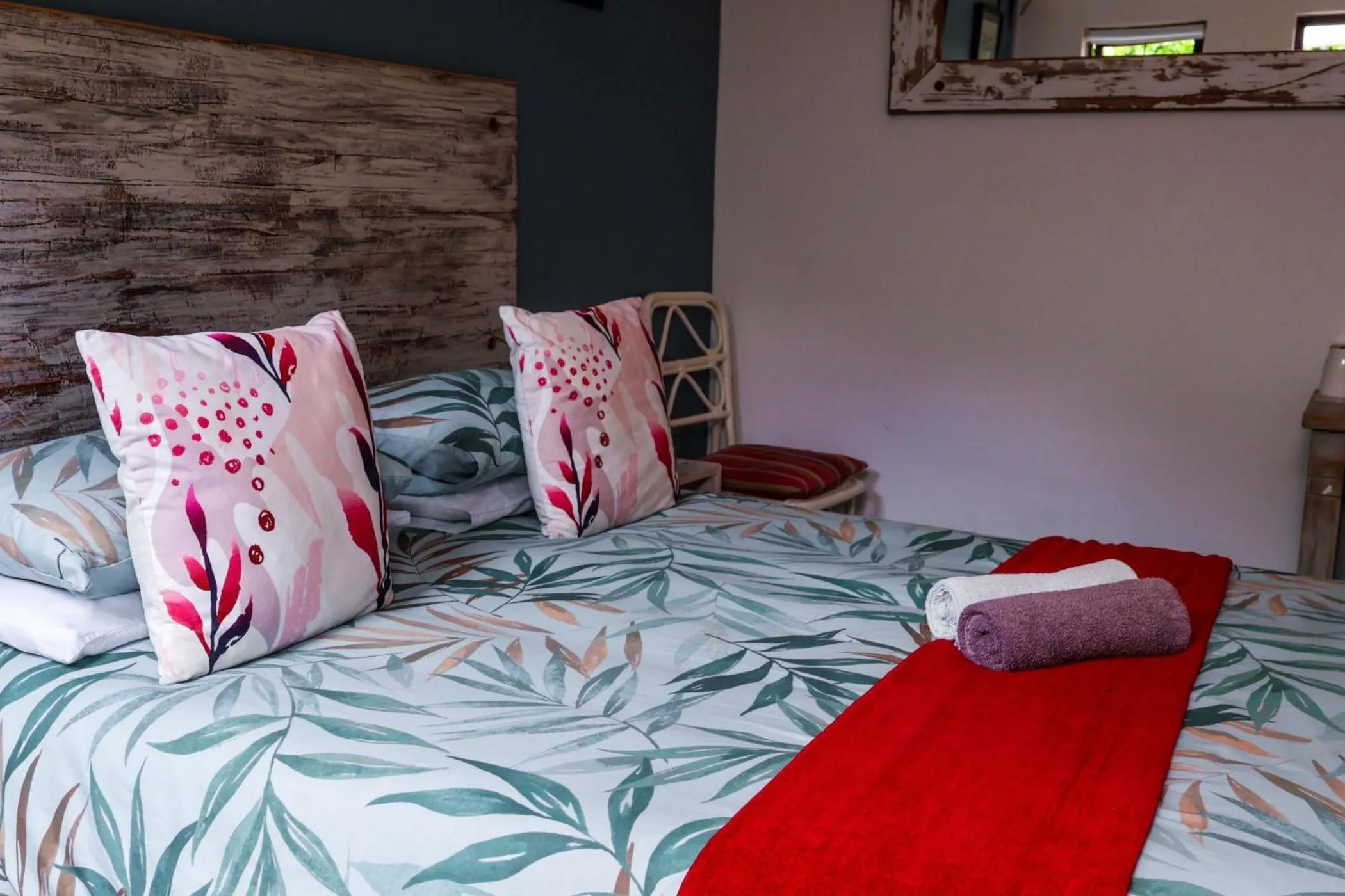 Bed in Hermanus Backpackers & Budget Accommodation