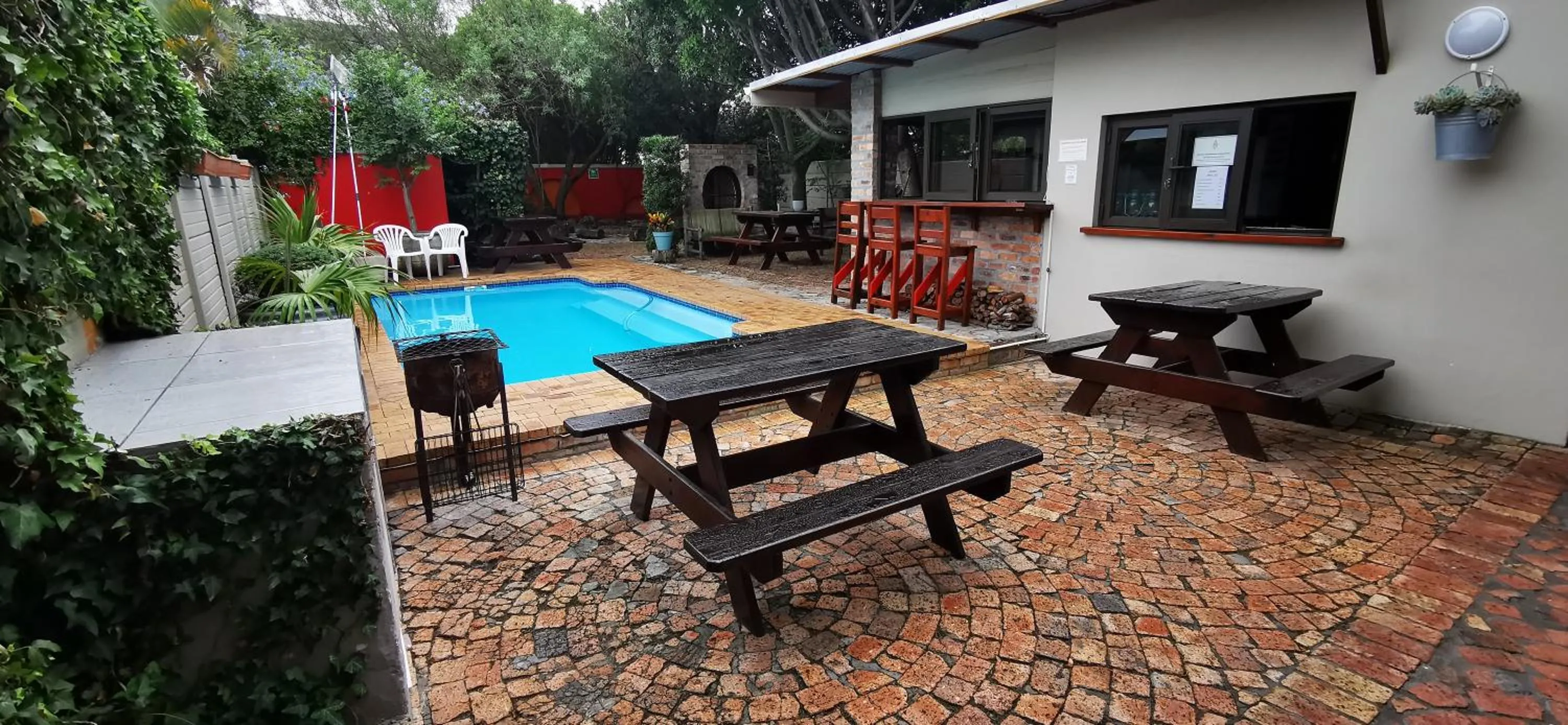 Pool view in Hermanus Backpackers & Budget Accommodation