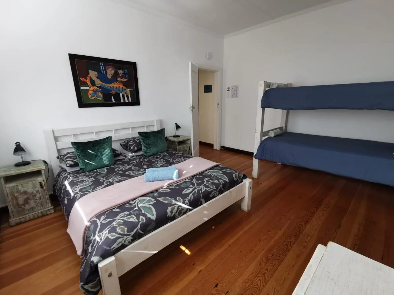 Bedroom, Bed in Hermanus Backpackers & Budget Accommodation