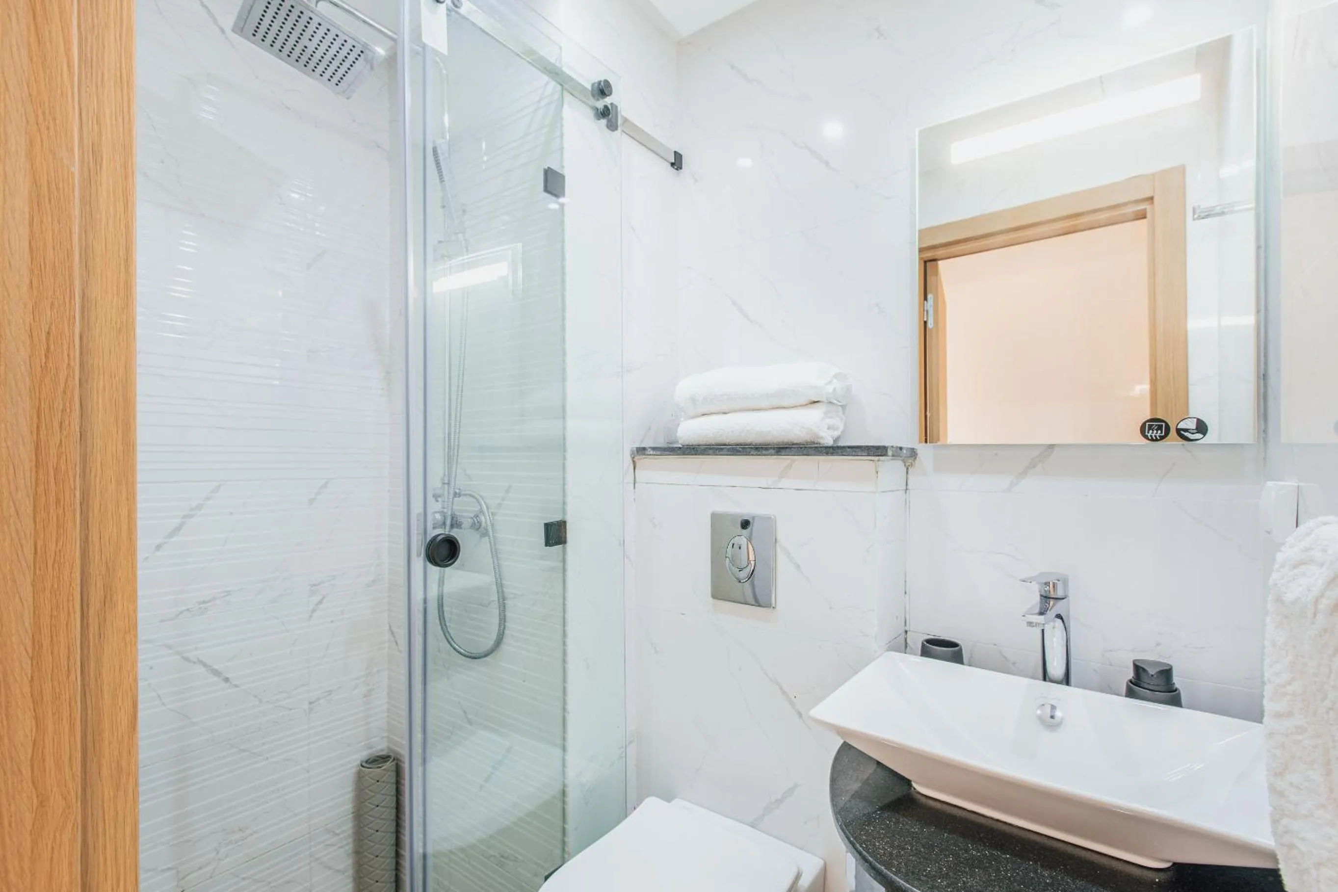 Shower in Migdal Gueliz Apart Hôtel