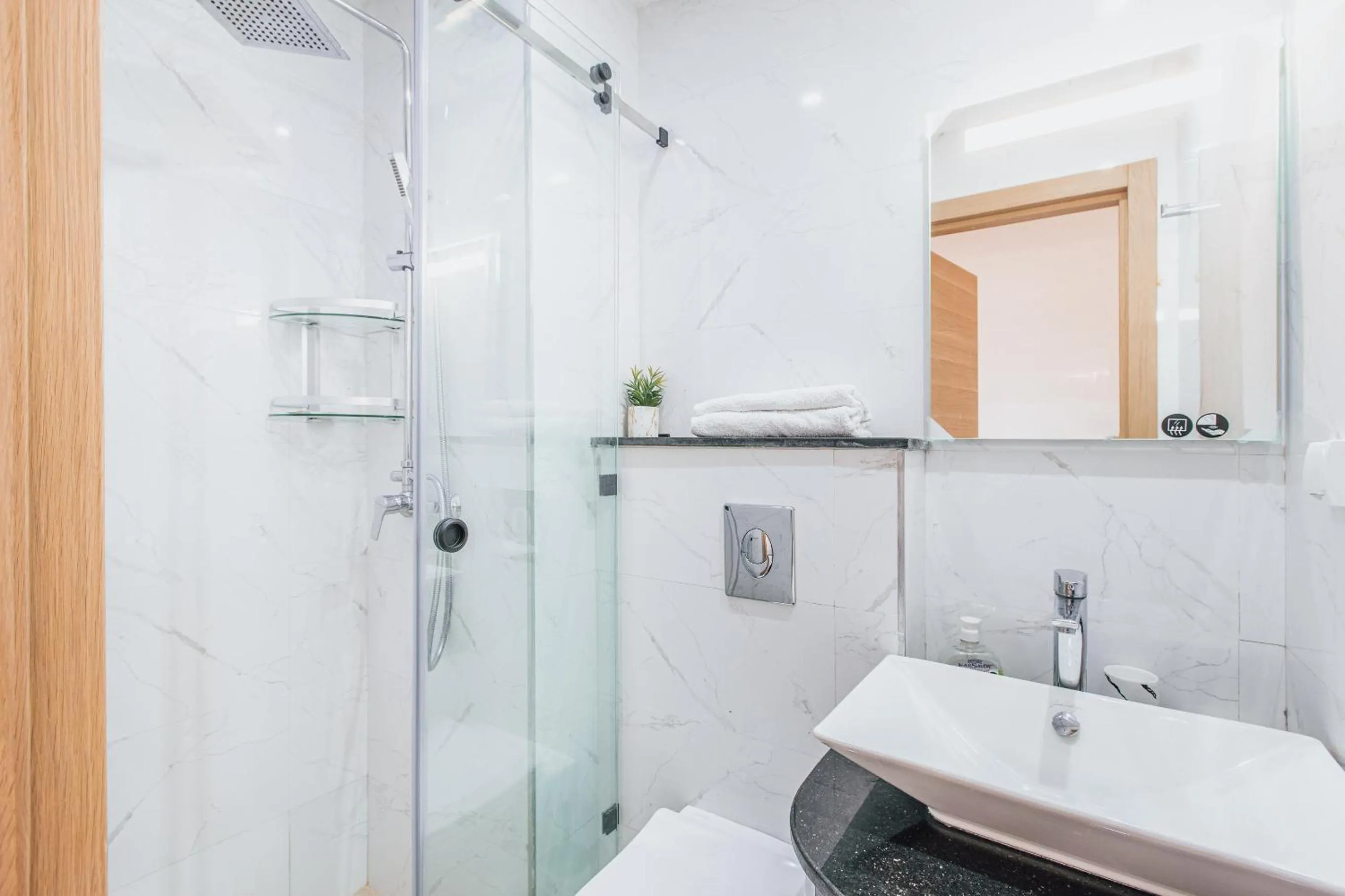 Shower in Migdal Gueliz Apart Hôtel