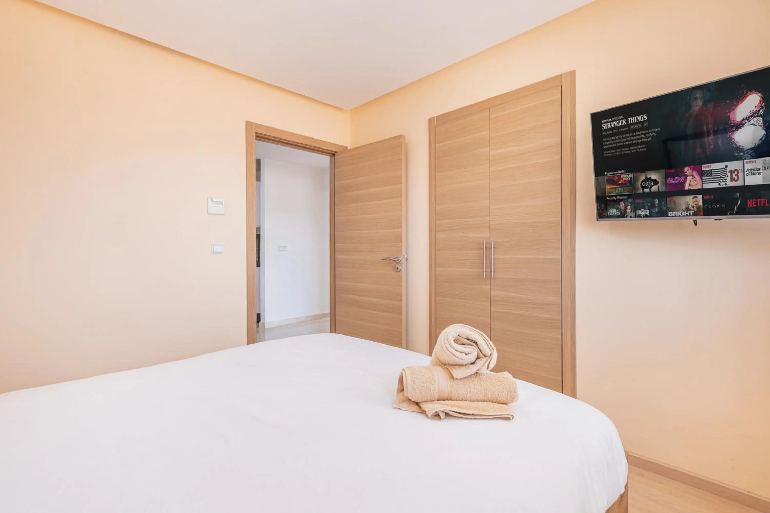 Communal lounge/ TV room, Bed in Migdal Gueliz Apart Hôtel