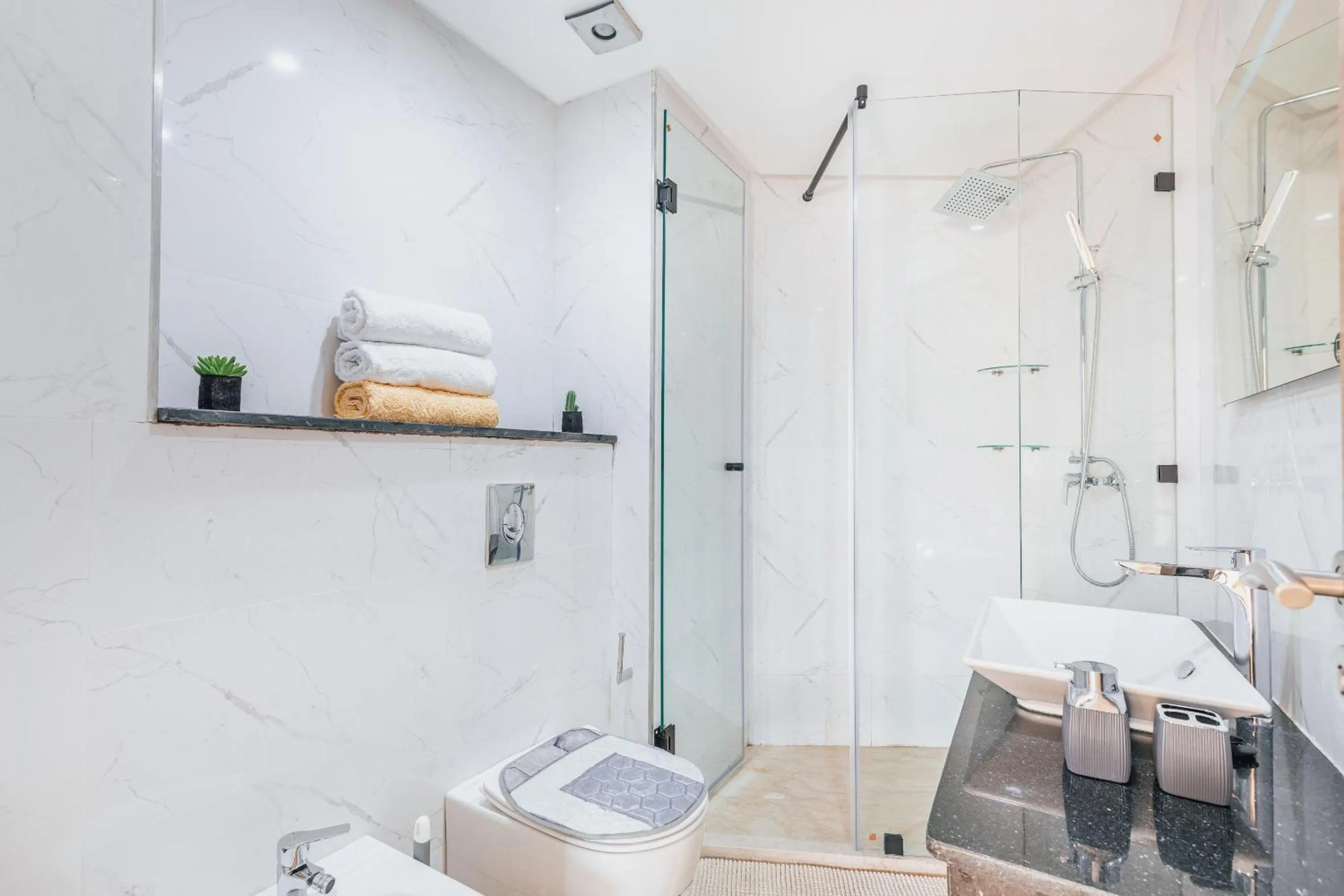 Shower in Migdal Gueliz Apart Hôtel