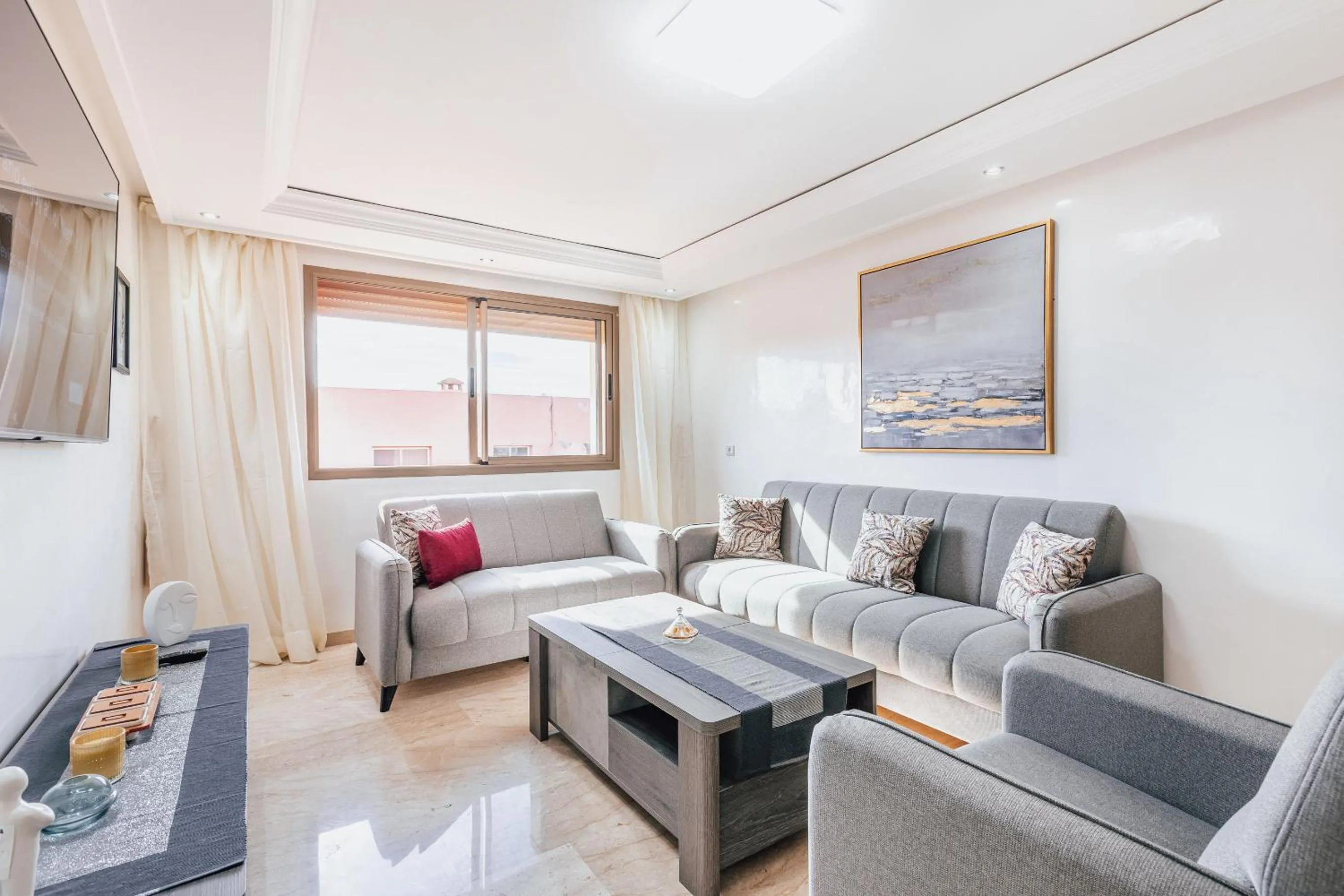 Communal lounge/ TV room in Migdal Gueliz Apart Hôtel