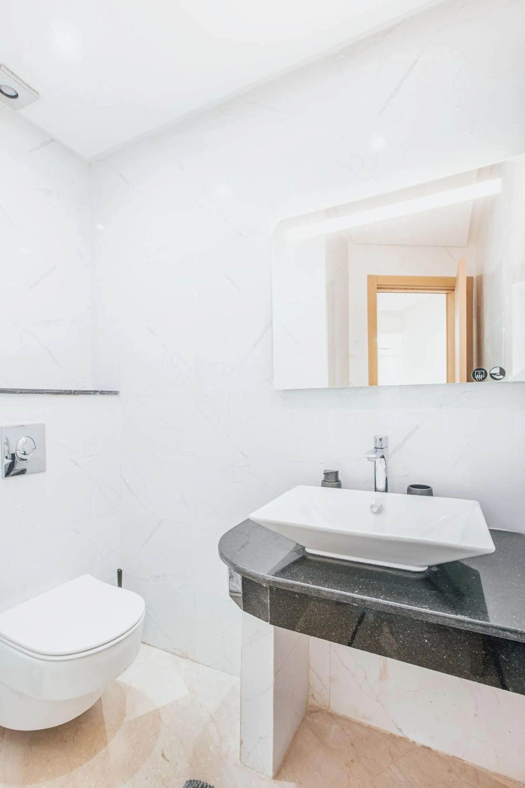 Toilet in Migdal Gueliz Apart Hôtel