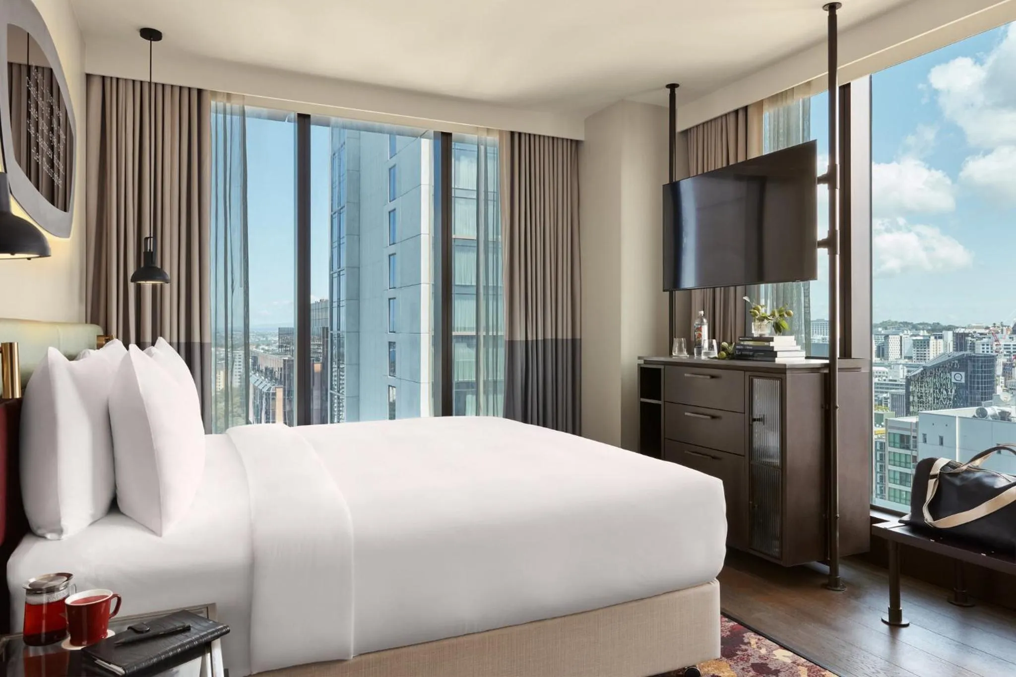 Photo of the whole room, Bed in Hotel Indigo Auckland by IHG