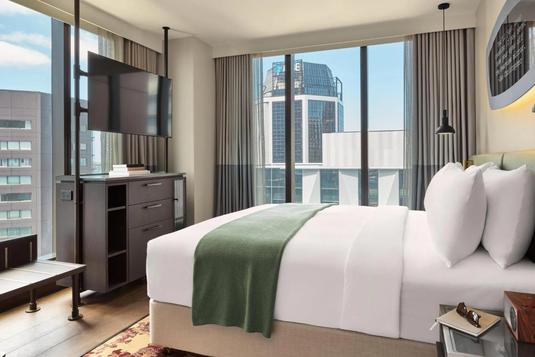 Photo of the whole room, Bed in Hotel Indigo Auckland by IHG