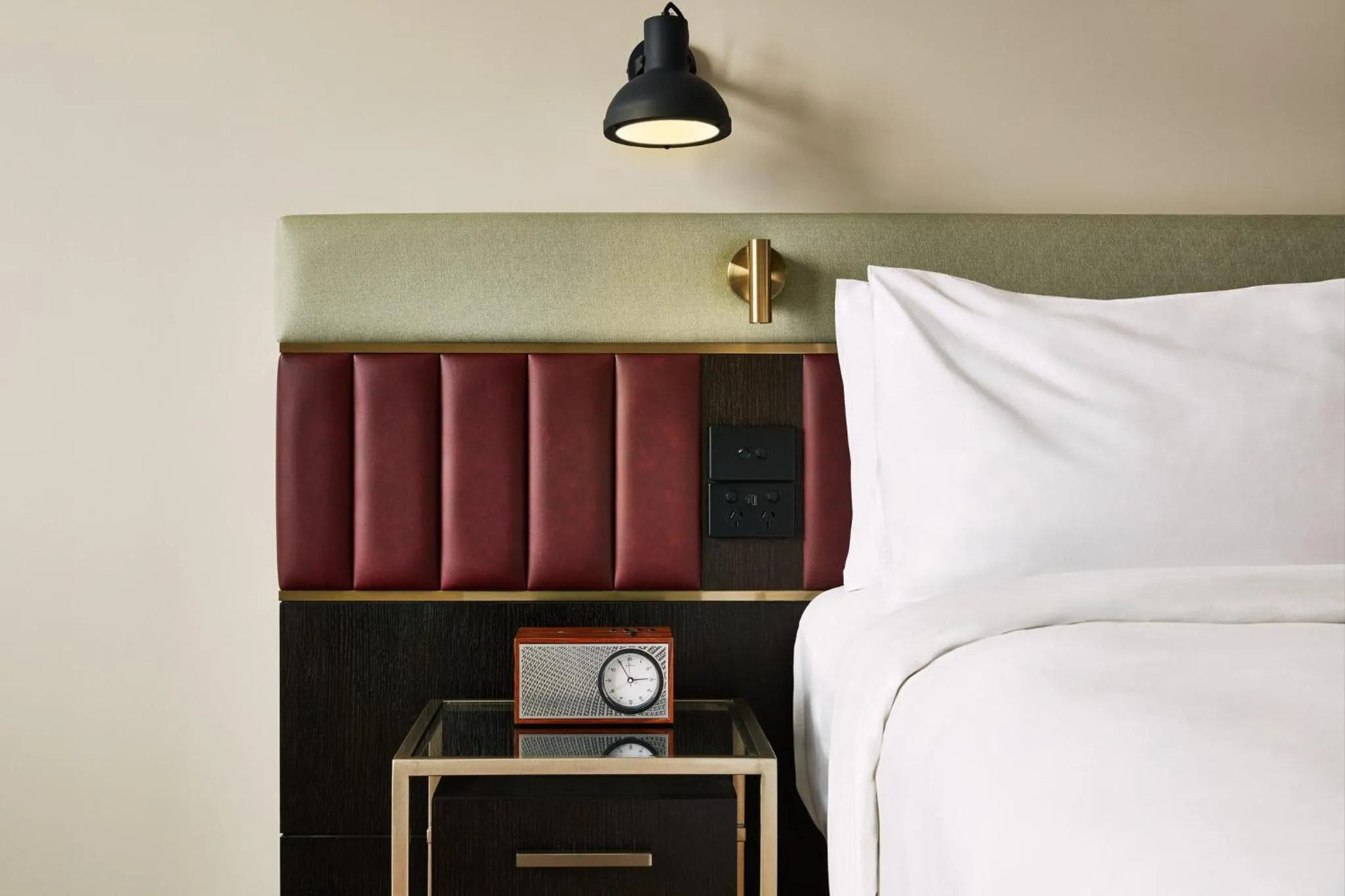 Photo of the whole room, Bed in Hotel Indigo Auckland by IHG