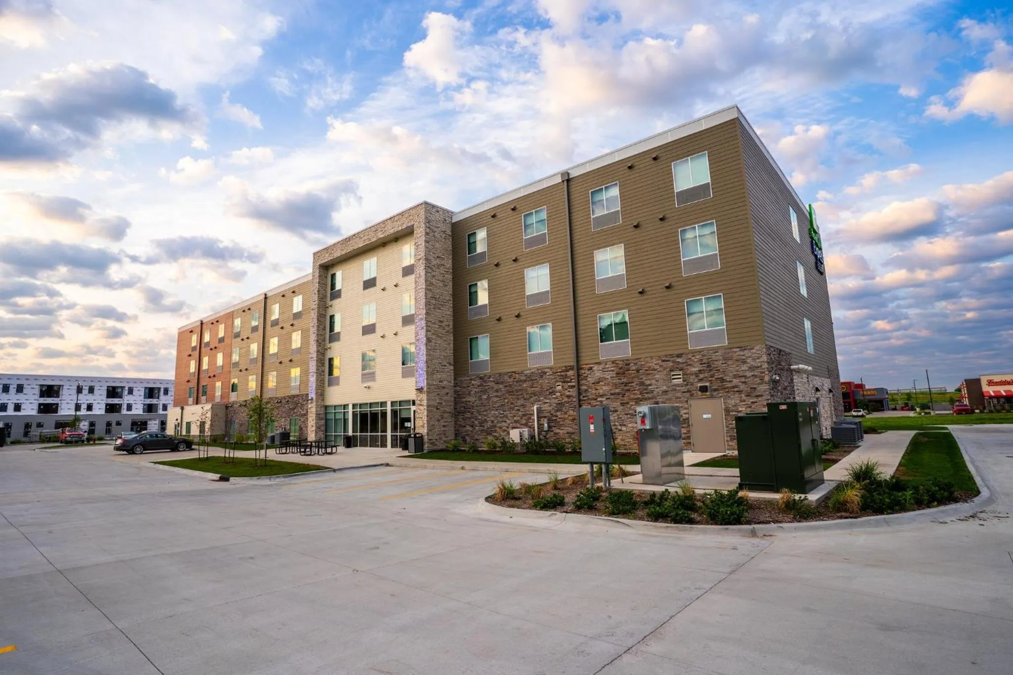 Property building in Holiday Inn Express & Suites Cedar Rapids NE - Marion by IHG