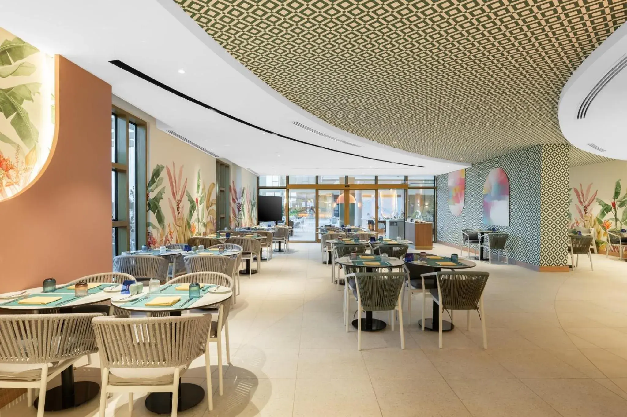 Restaurant/places to eat in voco Jeddah Gate by IHG Restaurant/places to eat in voco Jeddah Gate by IHG