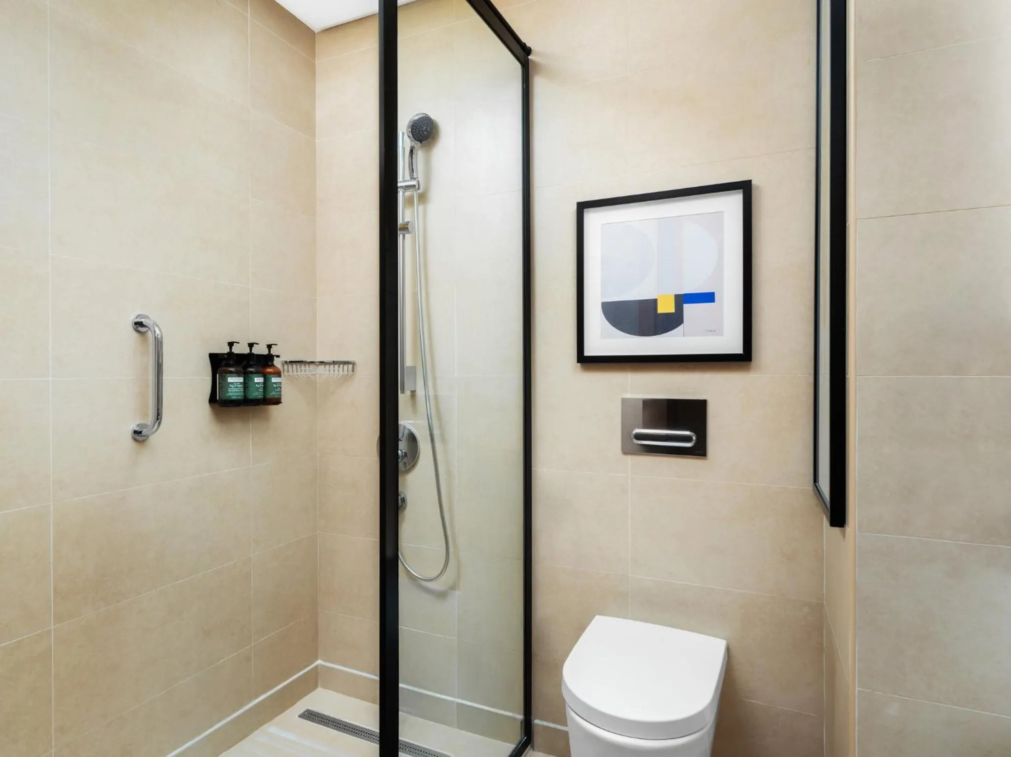 Photo of the whole room in voco Jeddah Gate by IHG