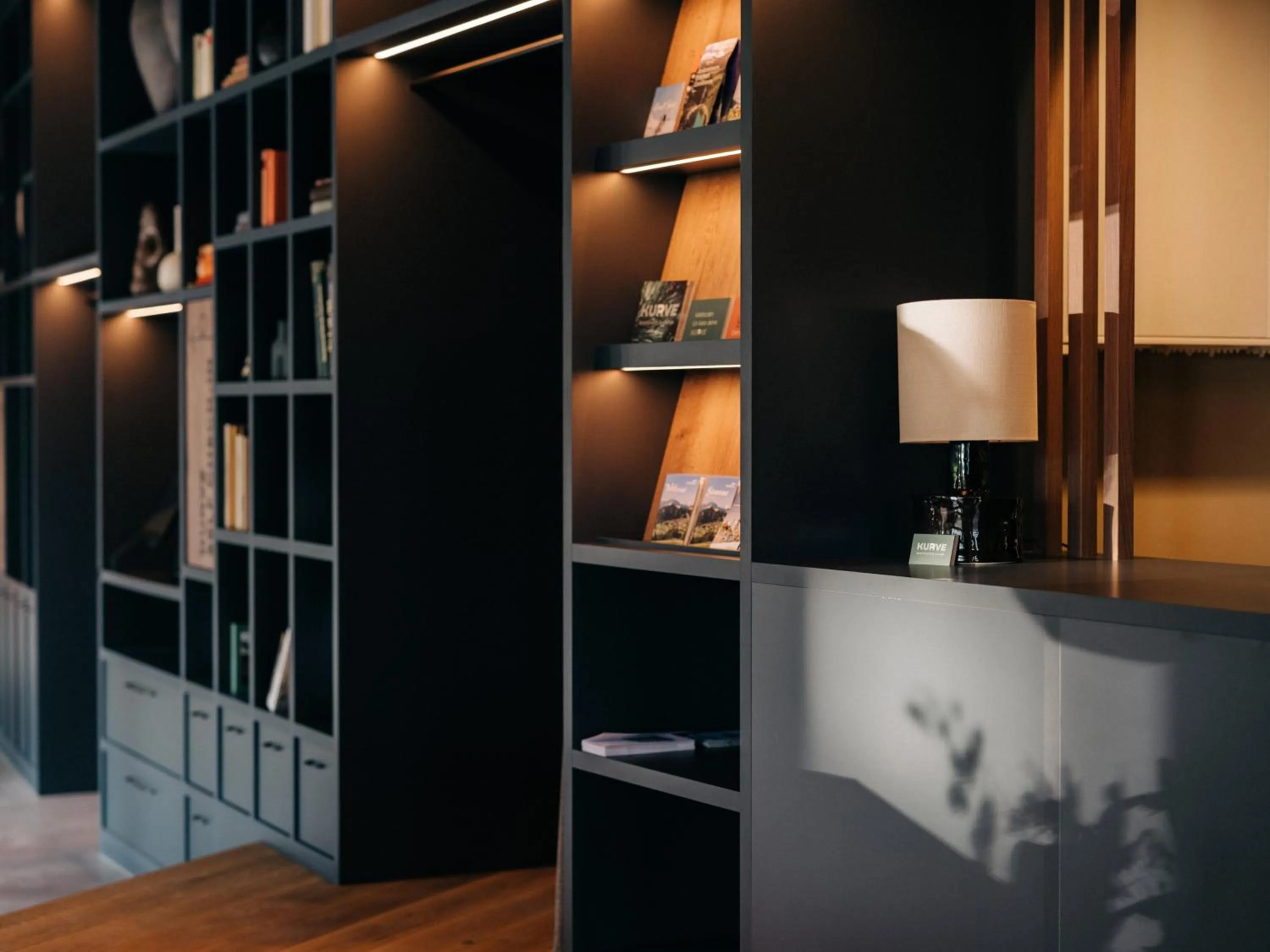 Lobby or reception in KURVE Apartments & Lounge