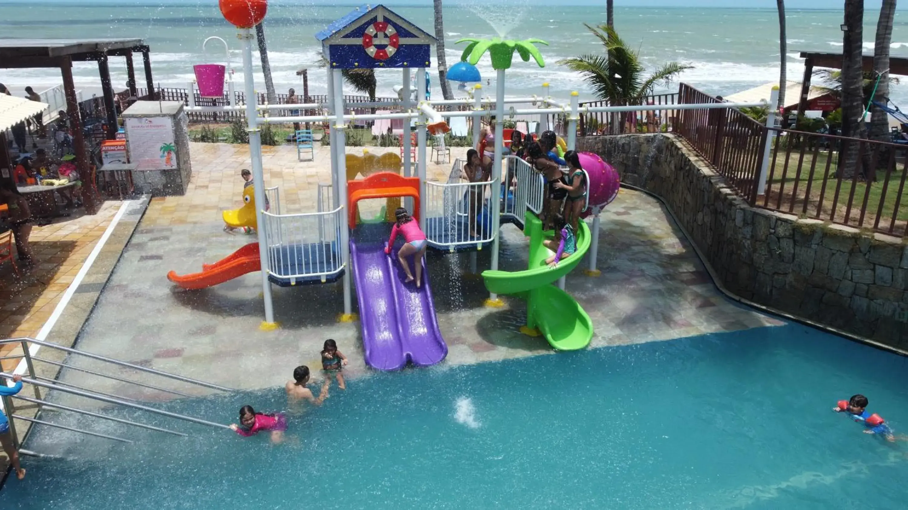 Swimming pool in Vila do Mar by GoldMen Hospitality Swimming pool in Vila do Mar by GoldMen Hospitality