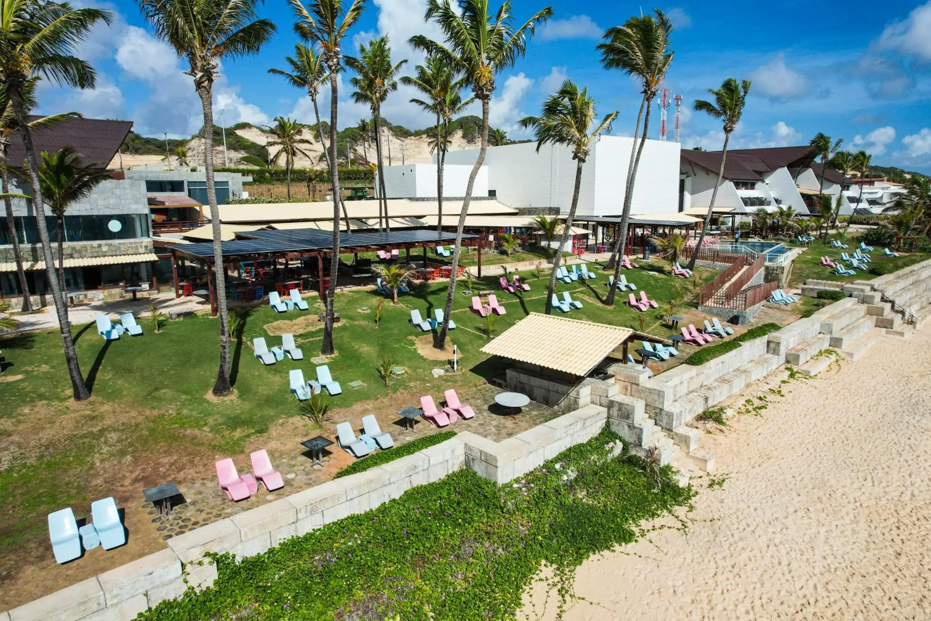 Property building in Vila do Mar by GoldMen Hospitality Property building in Vila do Mar by GoldMen Hospitality