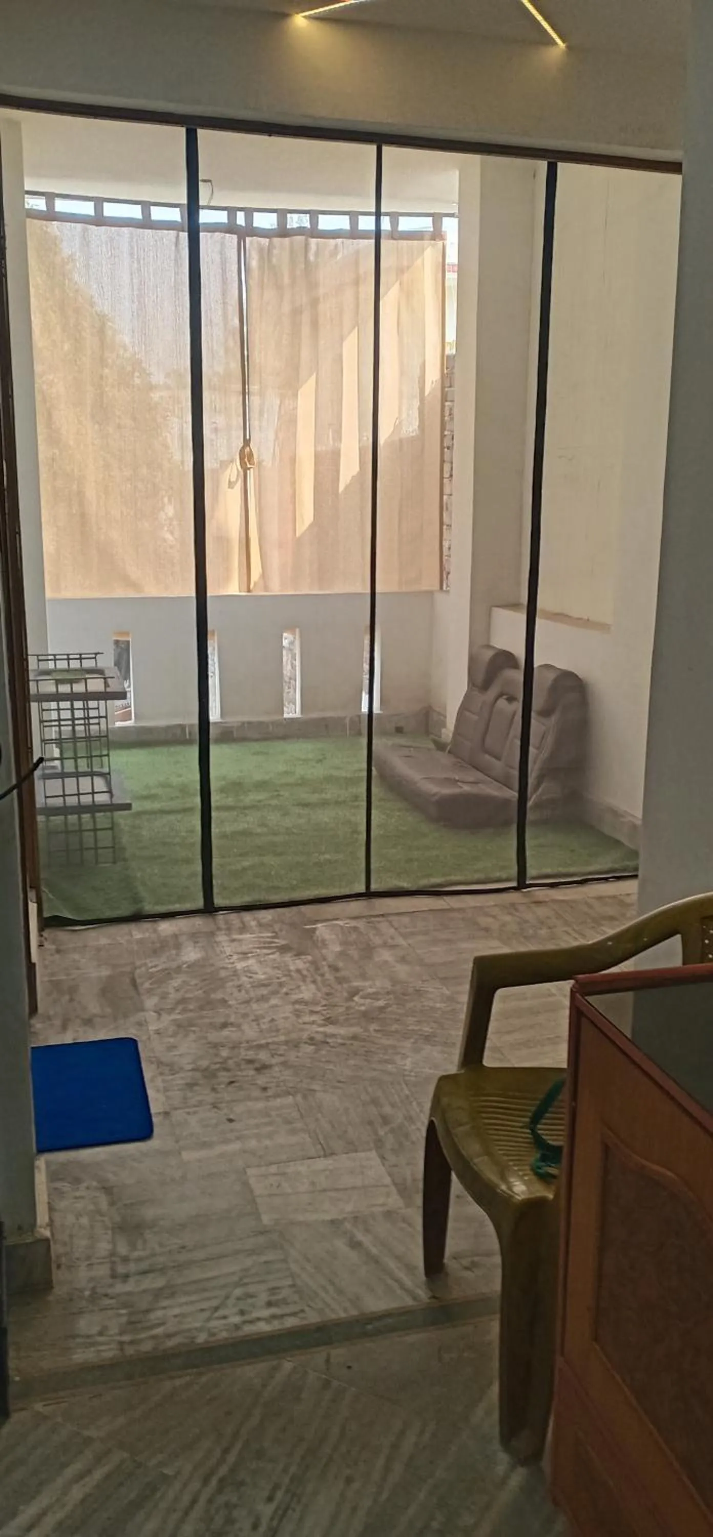 Entertainment in Backpackers Station