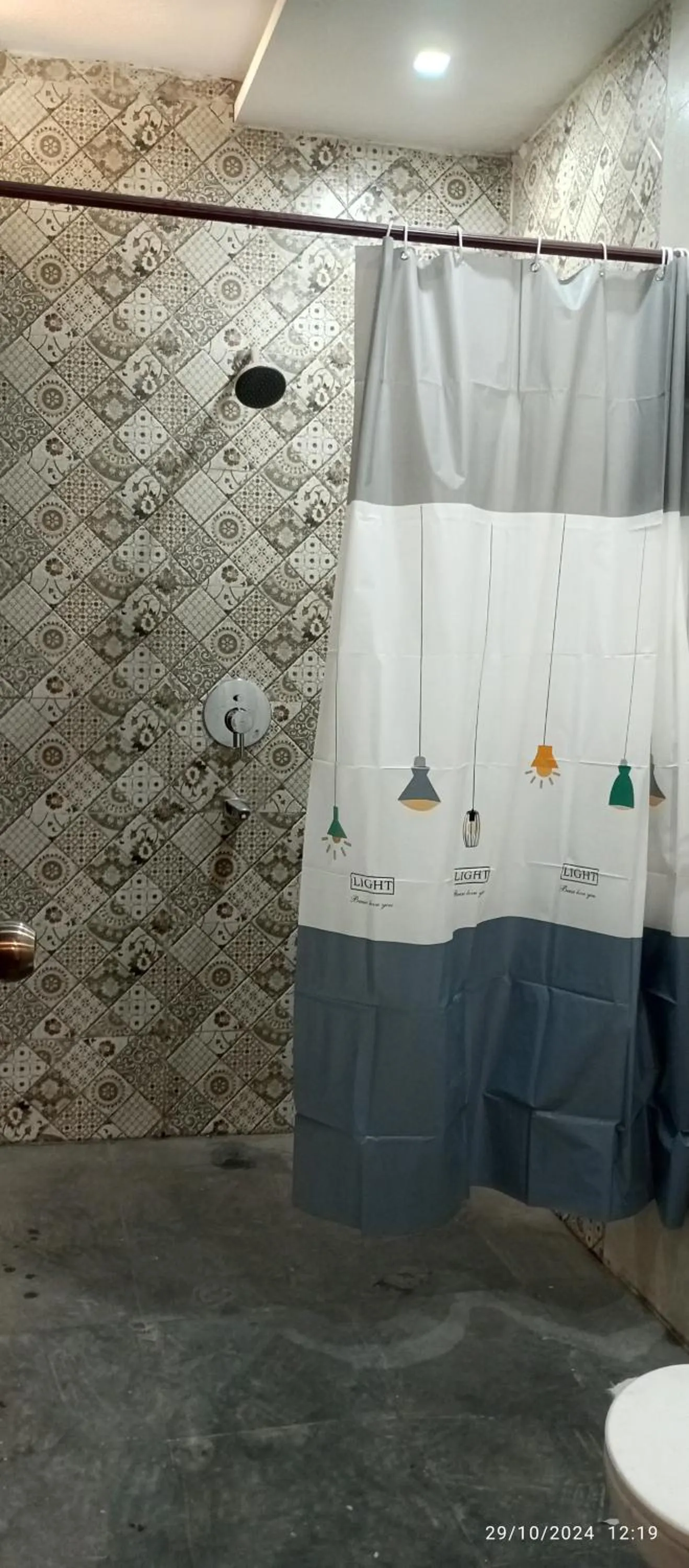 Bathroom in Backpackers Station