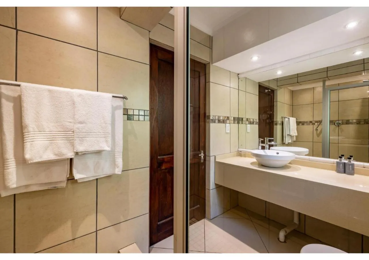 Shower in Sheppard Boutique Hotel