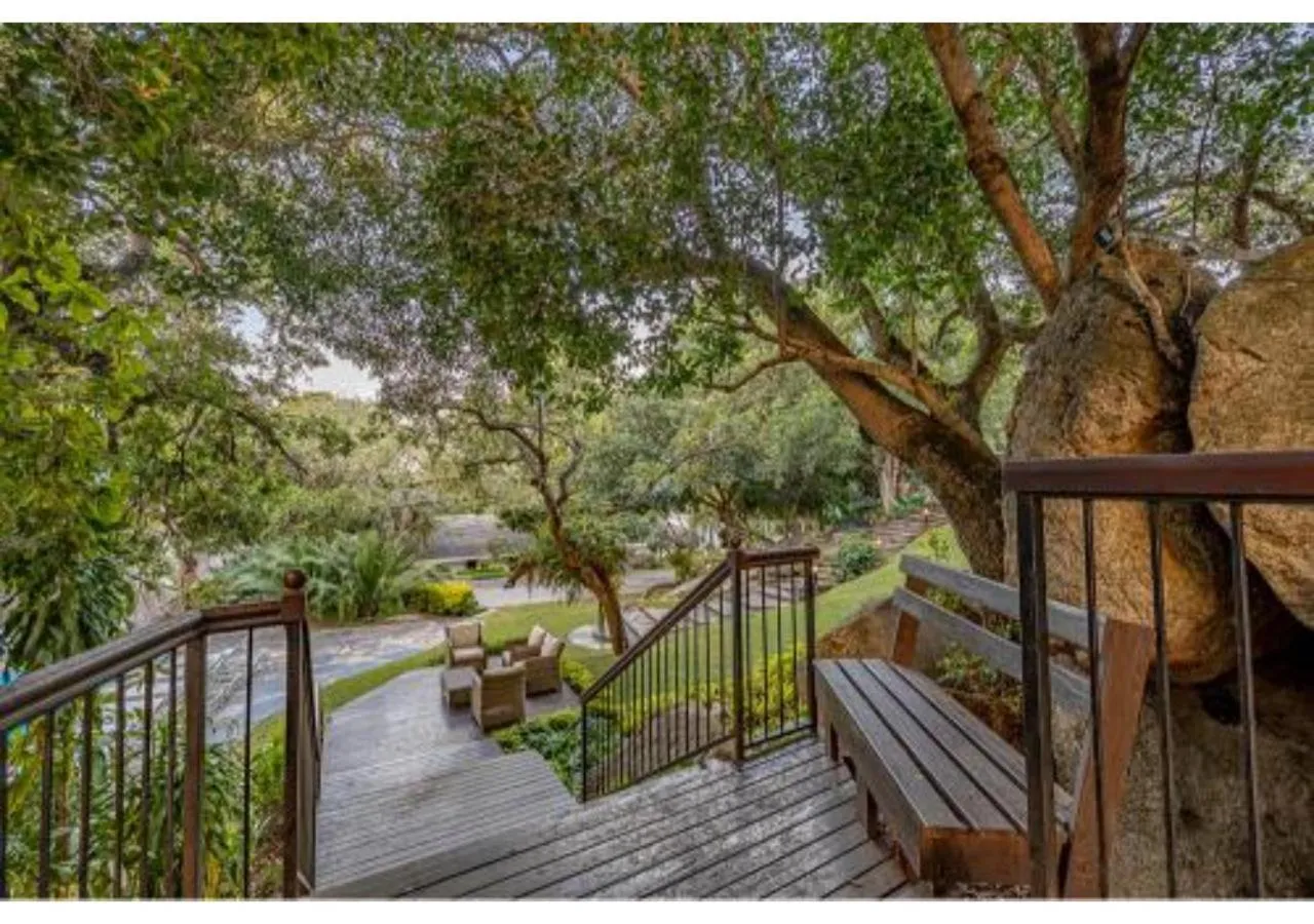 Garden in Sheppard Boutique Hotel