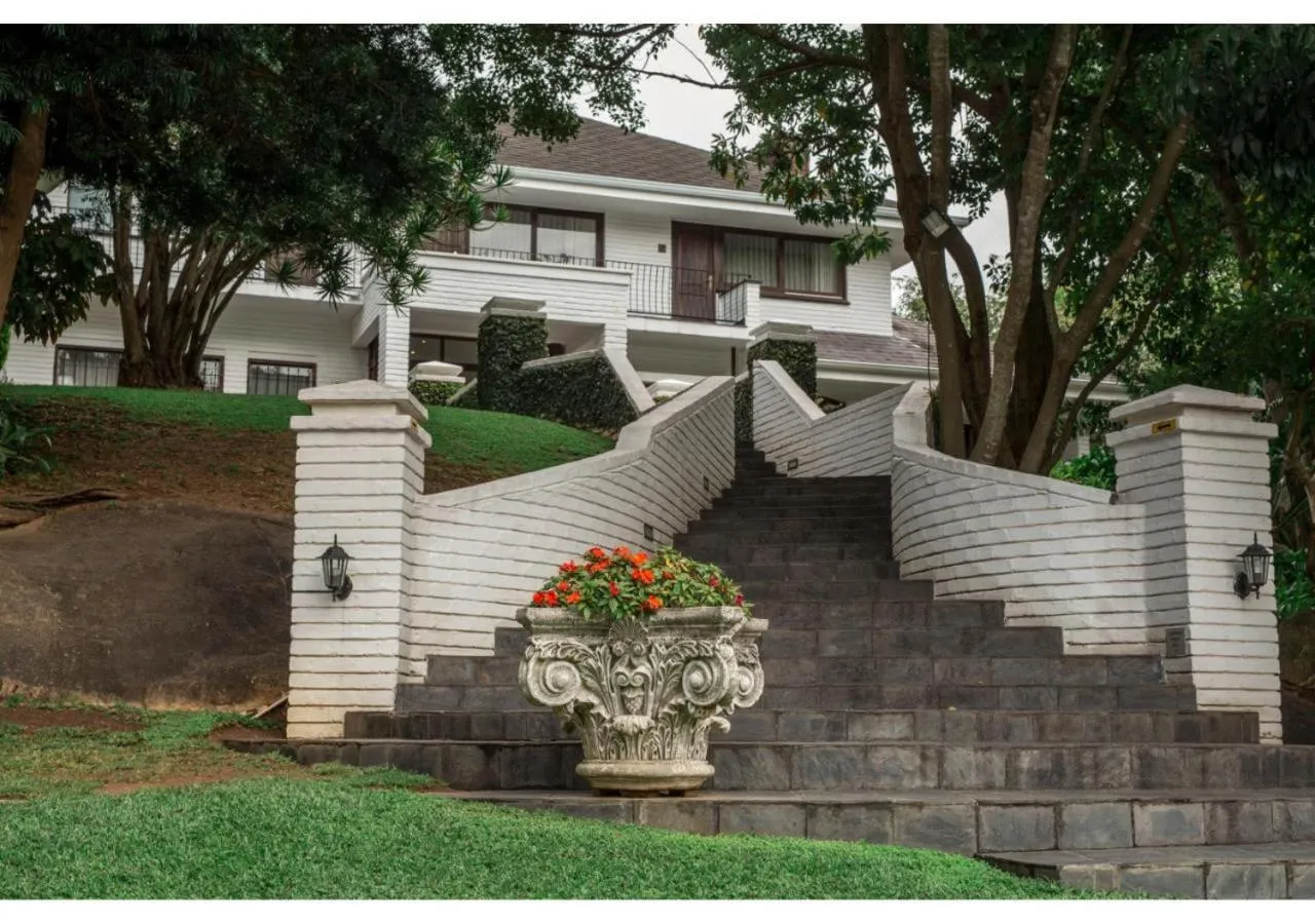 Property building in Sheppard Boutique Hotel