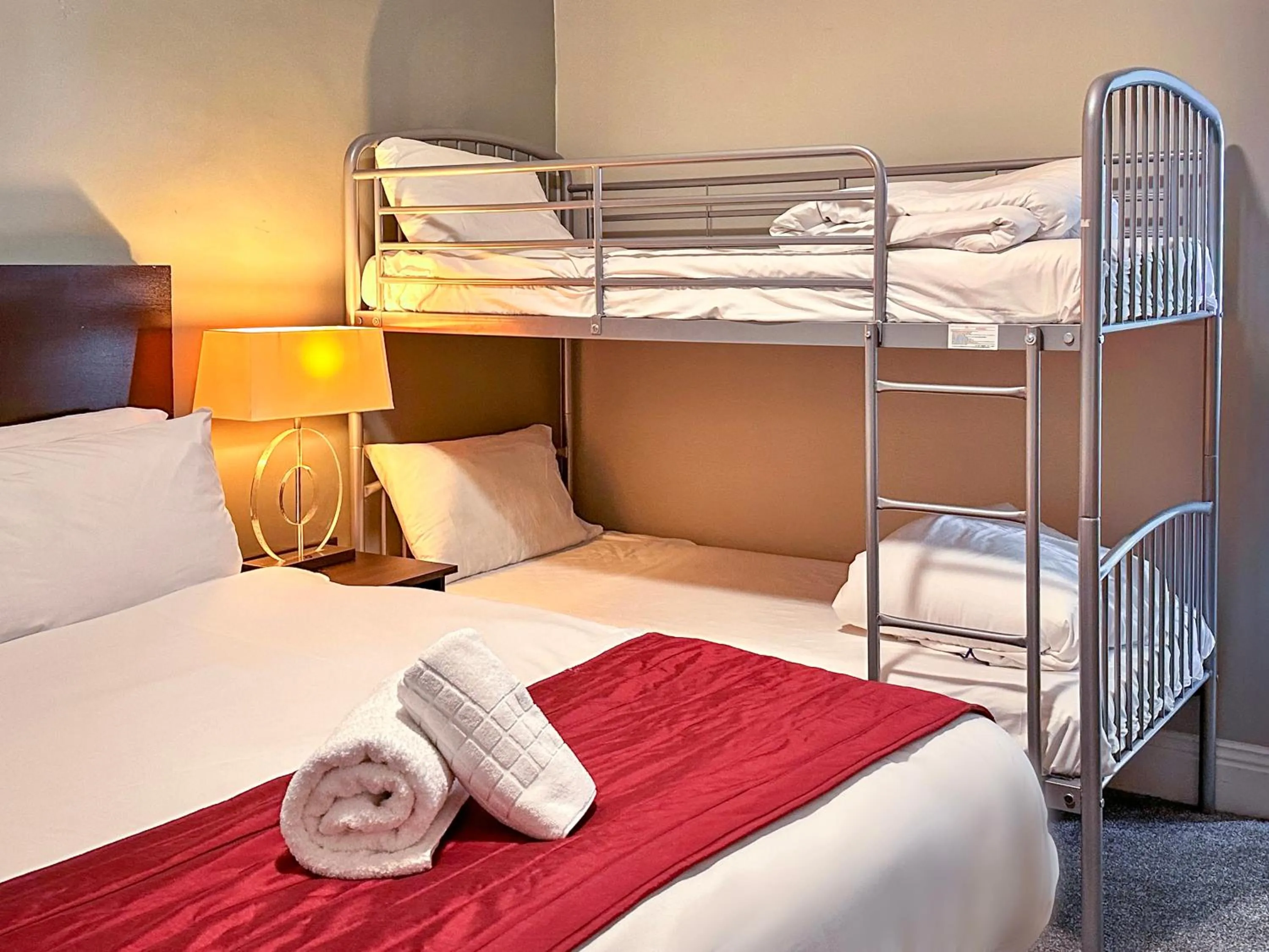 Bedroom, Bed in The Esplanade Hotel by Compass Hospitality