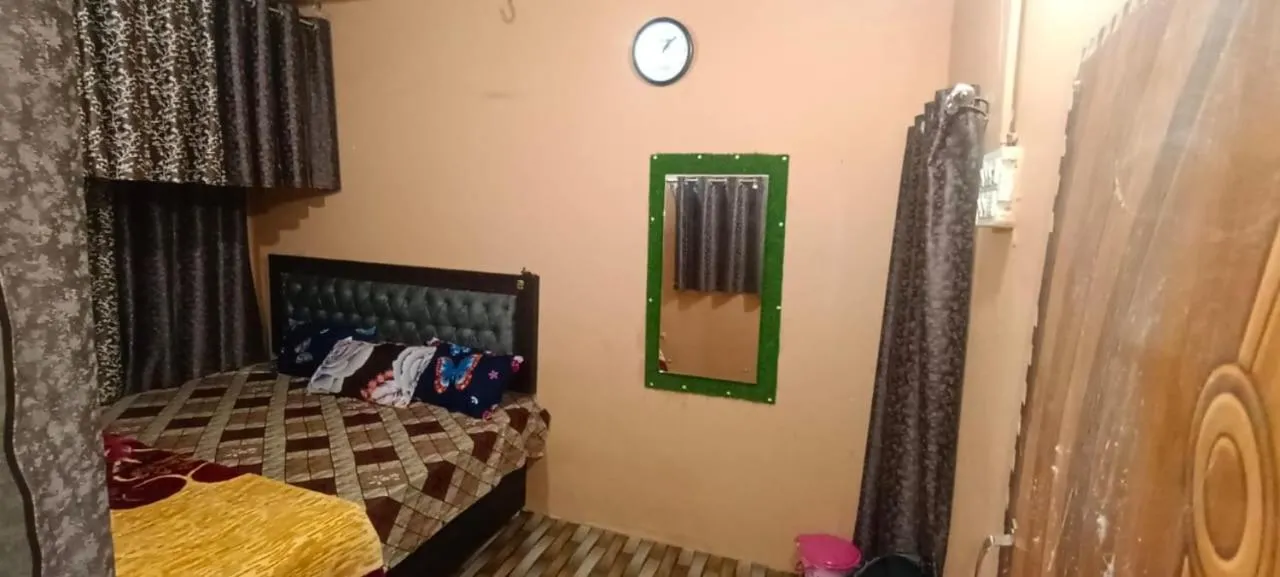 Bed in Shree Gopal Niketan