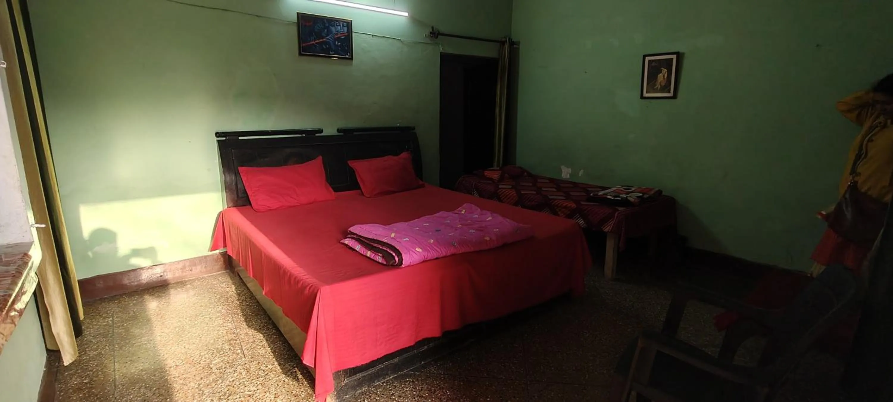 Bed in Shree Gopal Niketan