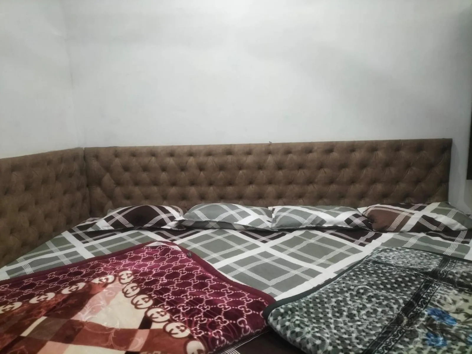 Bed in Shree Gopal Niketan